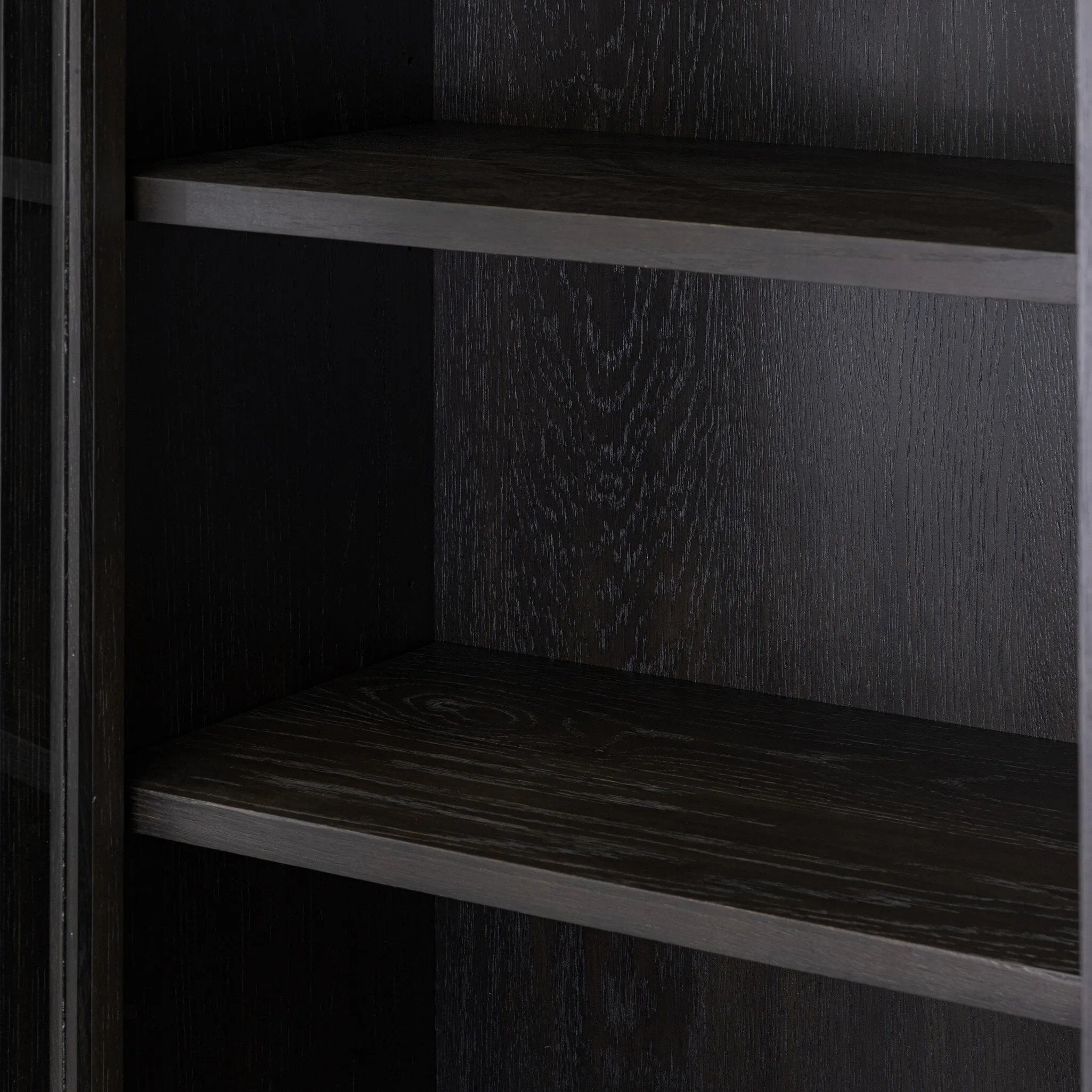 Amethyst Home provides interior design, new home construction design consulting, vintage area rugs, and lighting in the Tampa metro area.