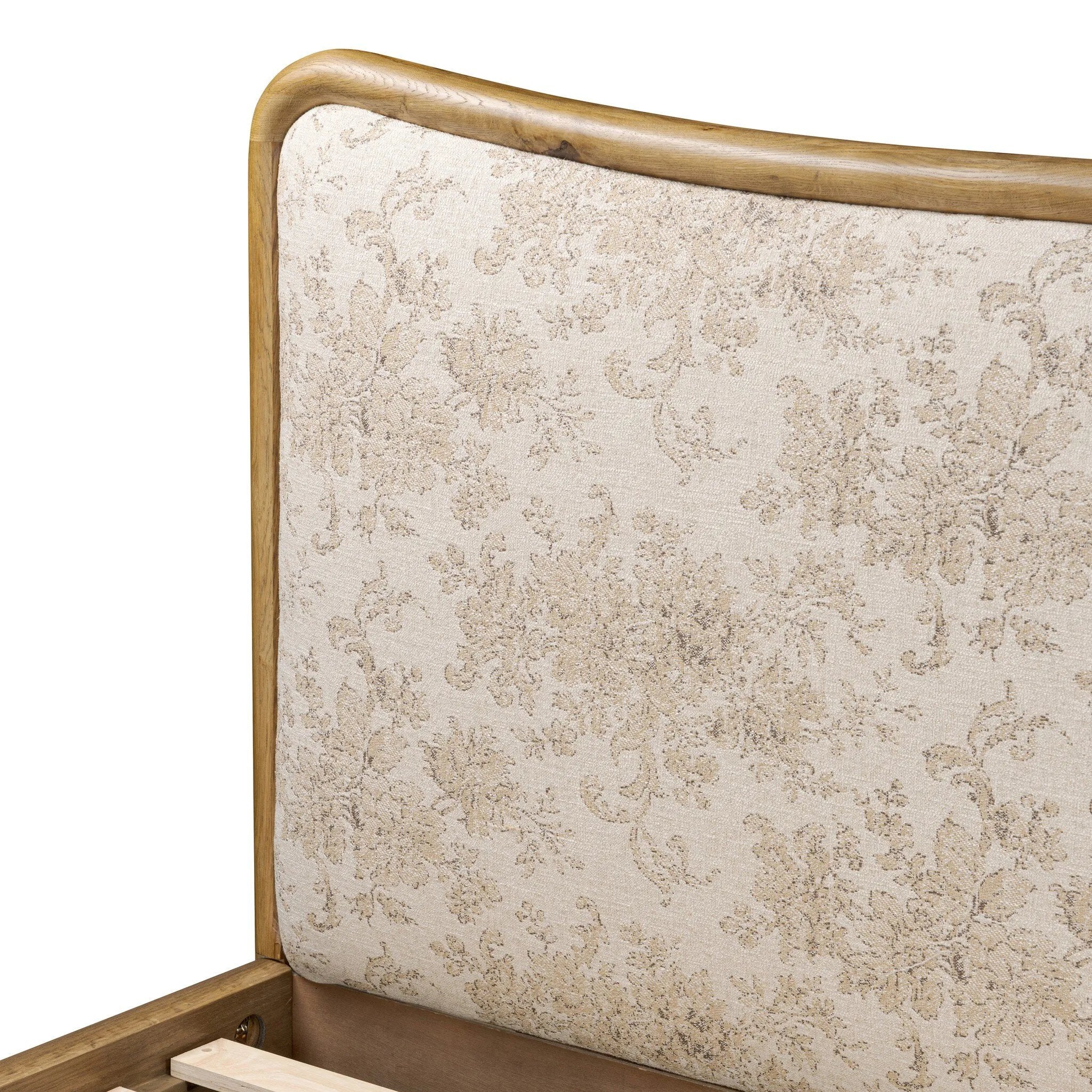 Amethyst Home provides interior design, new home construction design consulting, vintage area rugs, and lighting in the Kansas City metro area.