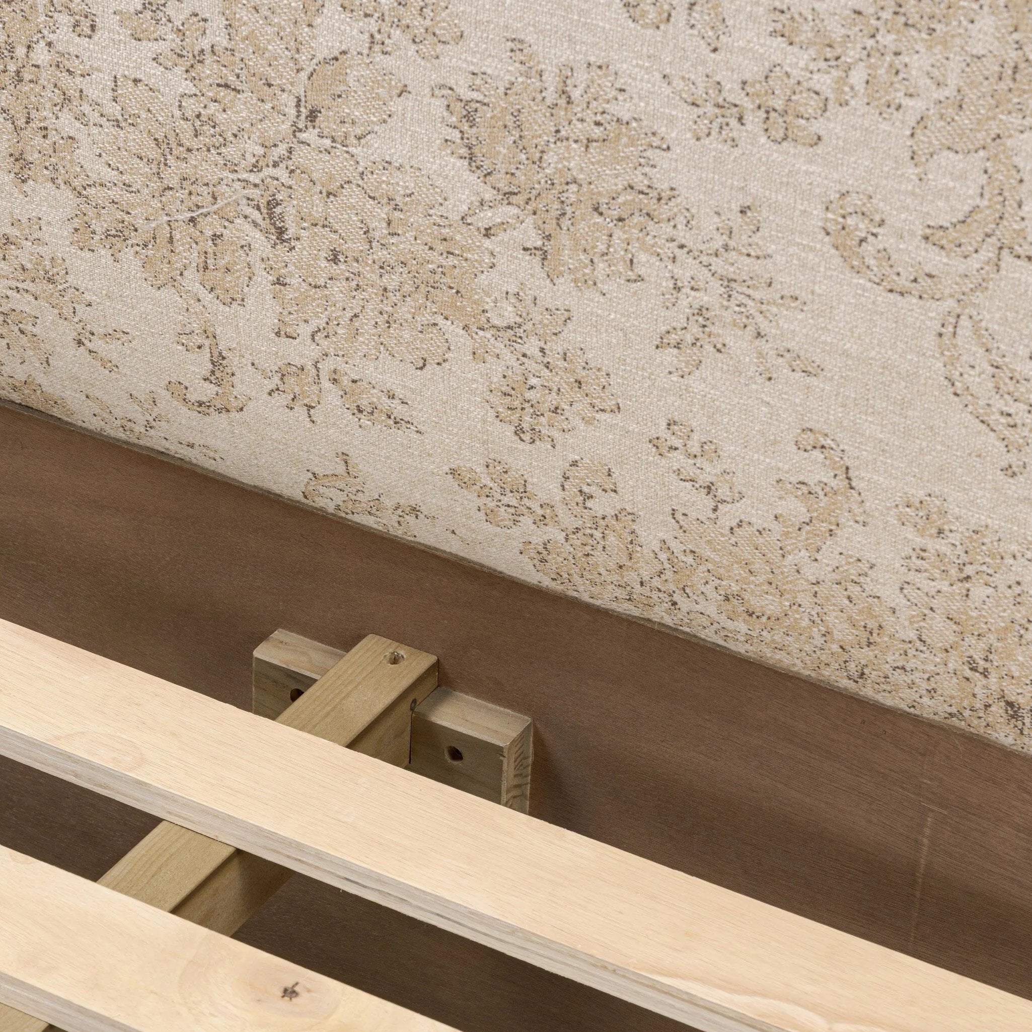 Amethyst Home provides interior design, new home construction design consulting, vintage area rugs, and lighting in the Salt Lake City metro area.