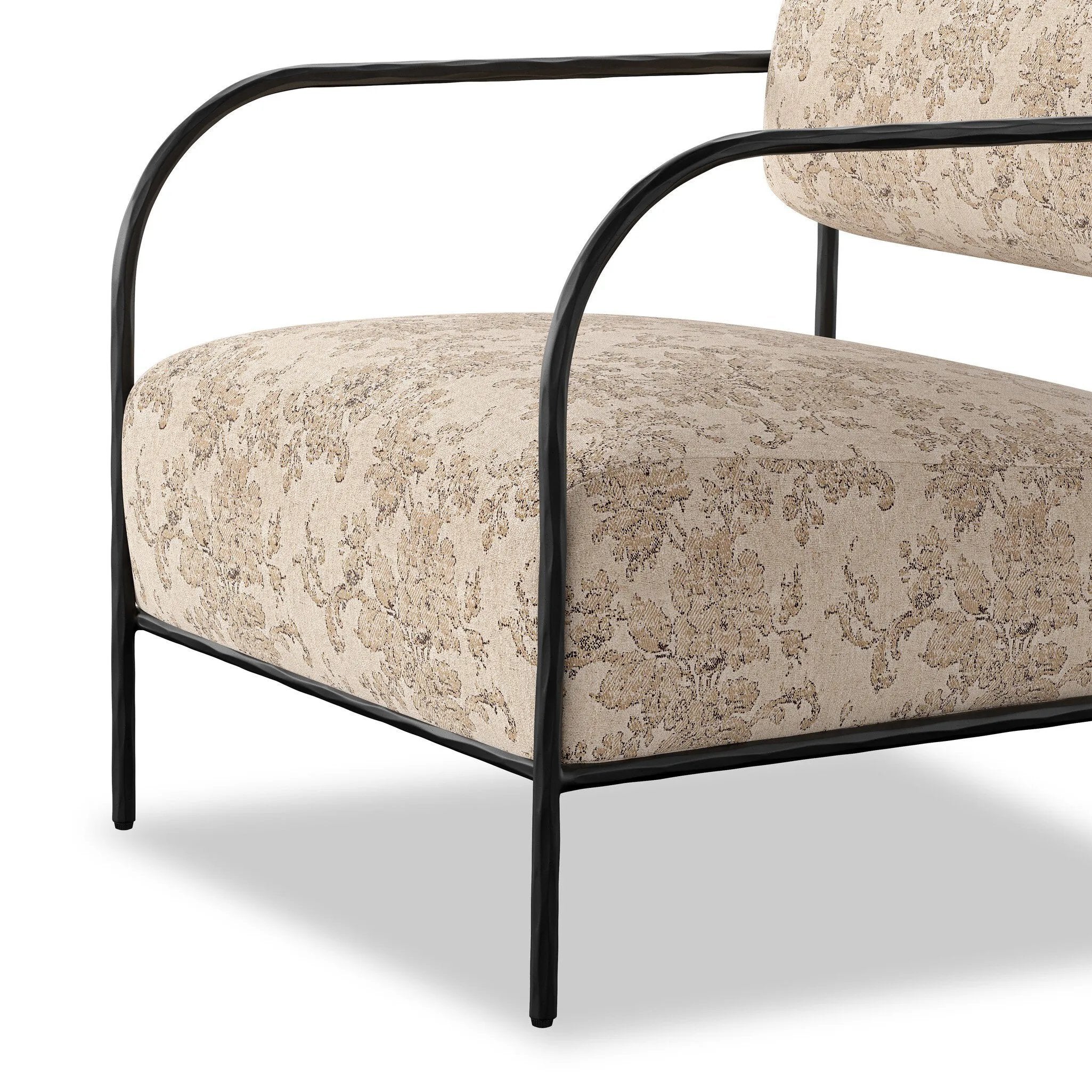 Amethyst Home provides interior design, new home construction design consulting, vintage area rugs, and lighting in the Miami metro area.