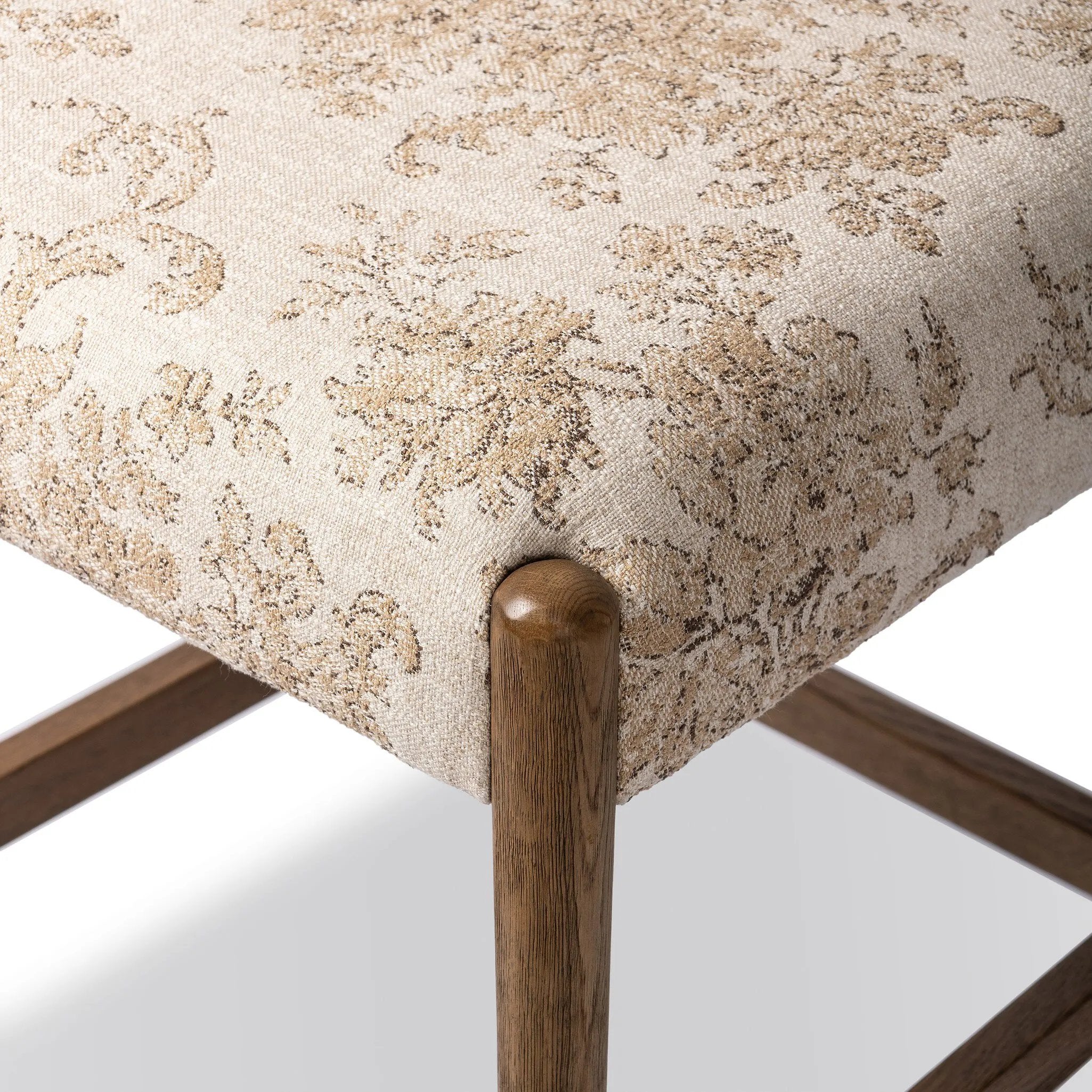 Amethyst Home provides interior design, new home construction design consulting, vintage area rugs, and lighting in the Salt Lake City metro area.