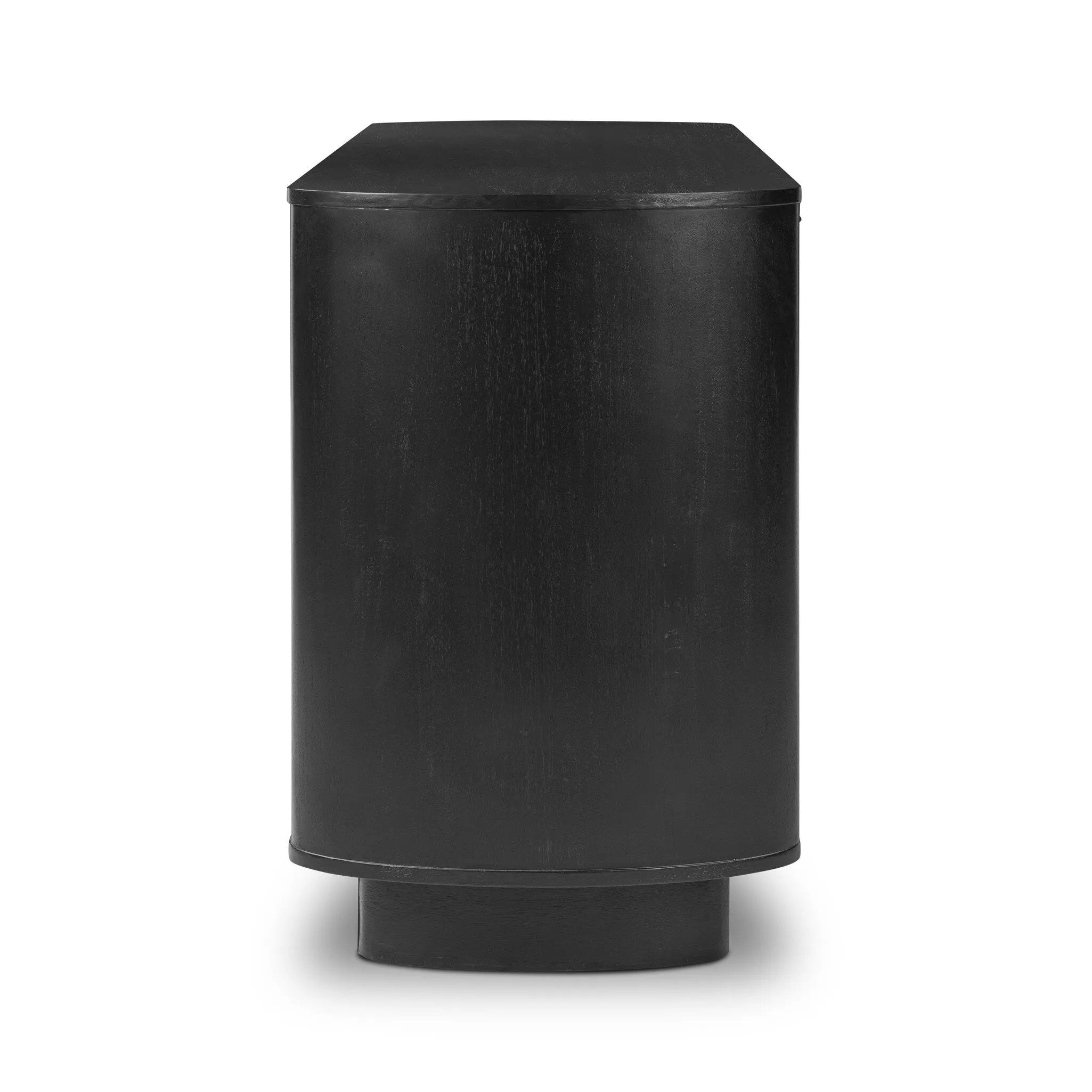 Amethyst Home provides interior design, new home construction design consulting, vintage area rugs, and lighting in the Washington metro area.