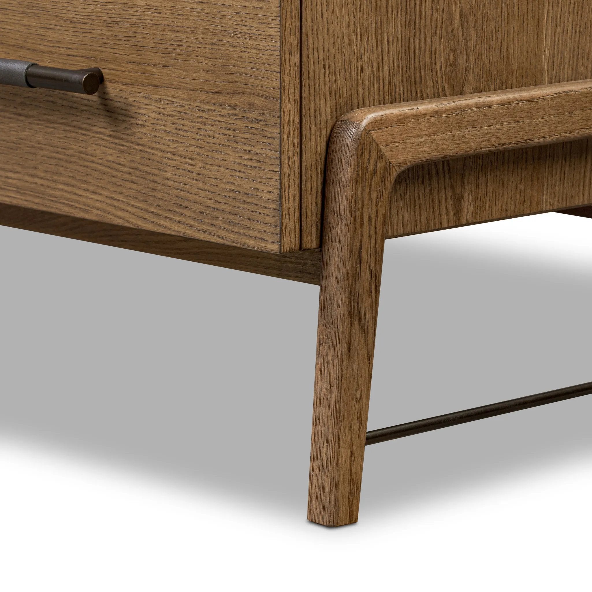 Amethyst Home provides interior design, new home construction design consulting, vintage area rugs, and lighting in the Scottsdale metro area.