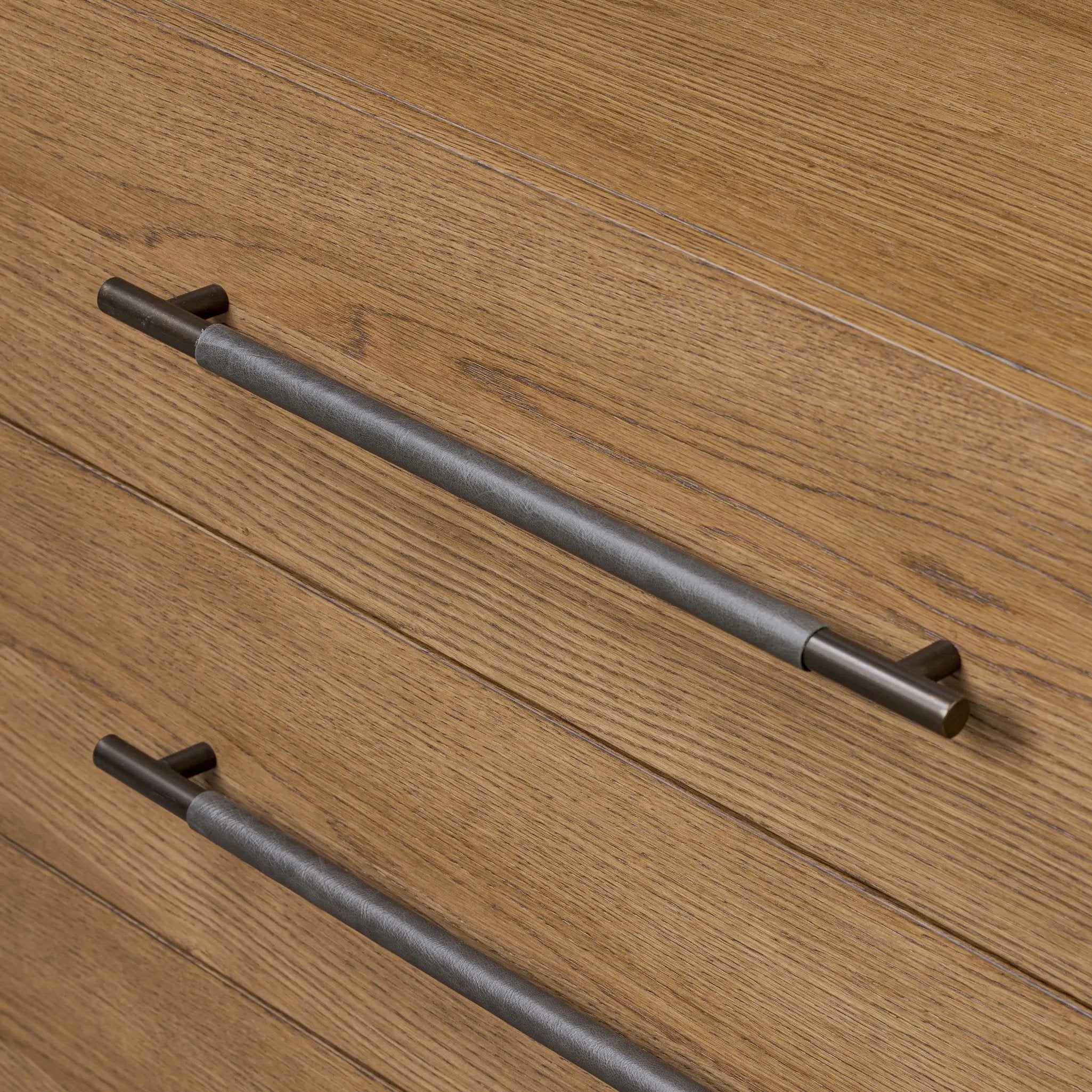 Amethyst Home provides interior design, new home construction design consulting, vintage area rugs, and lighting in the Tampa metro area.