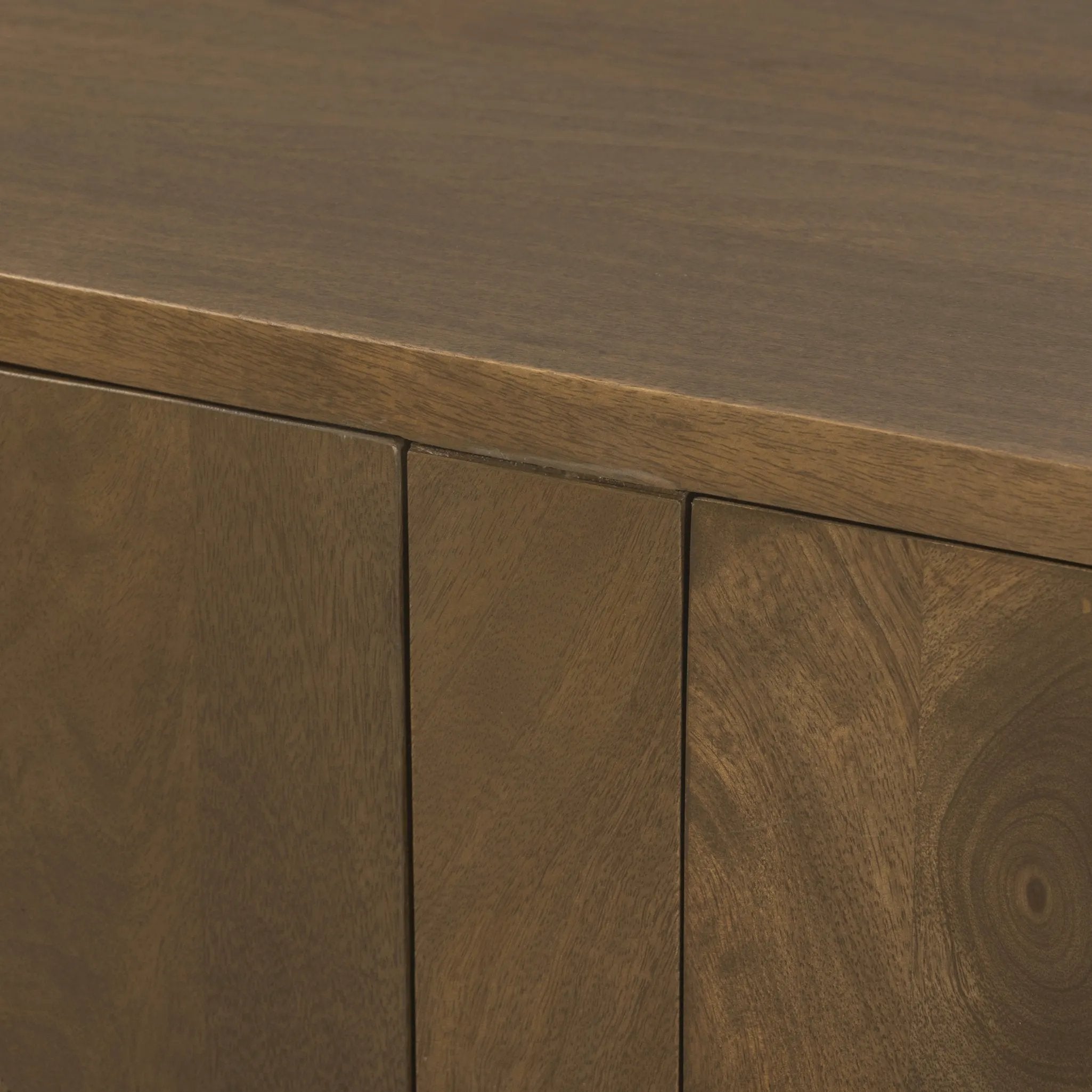 Amethyst Home provides interior design, new home construction design consulting, vintage area rugs, and lighting in the Salt Lake City metro area.