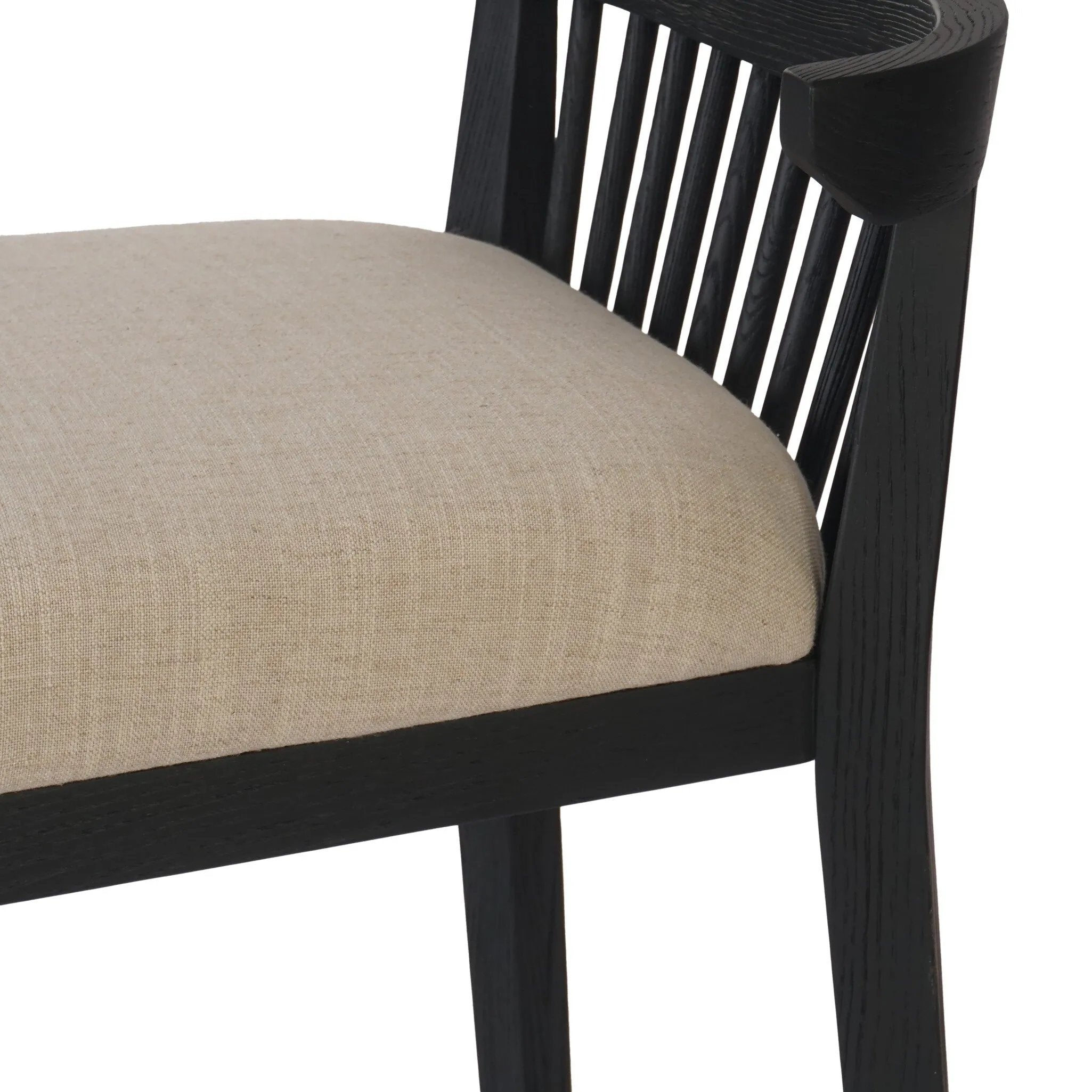 Amethyst Home provides interior design, new home construction design consulting, vintage area rugs, and lighting in the Dallas metro area.