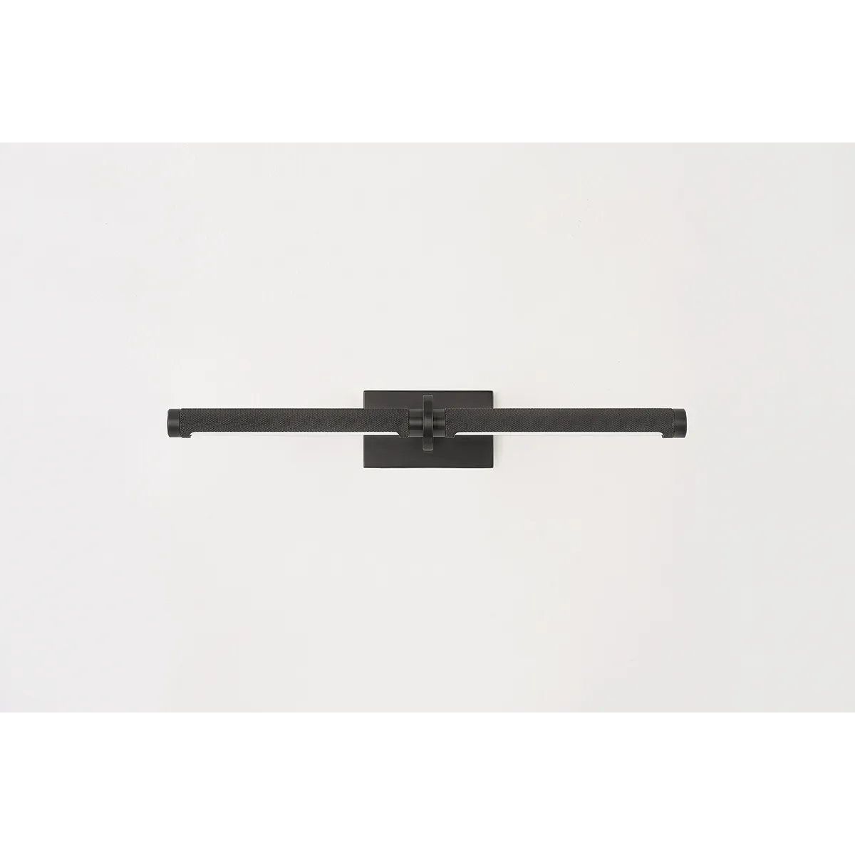 Aiming for a modernist style with LED lamping, Deptford’s streamlined geometry and high functionality make it perfect for task lighting. The slim silhouette is accented by knurling details along the length of the shade, adding texture and visual interest. Amethyst Home provides interior design, new home construction design consulting, vintage area rugs, and lighting in the Nashville metro area.