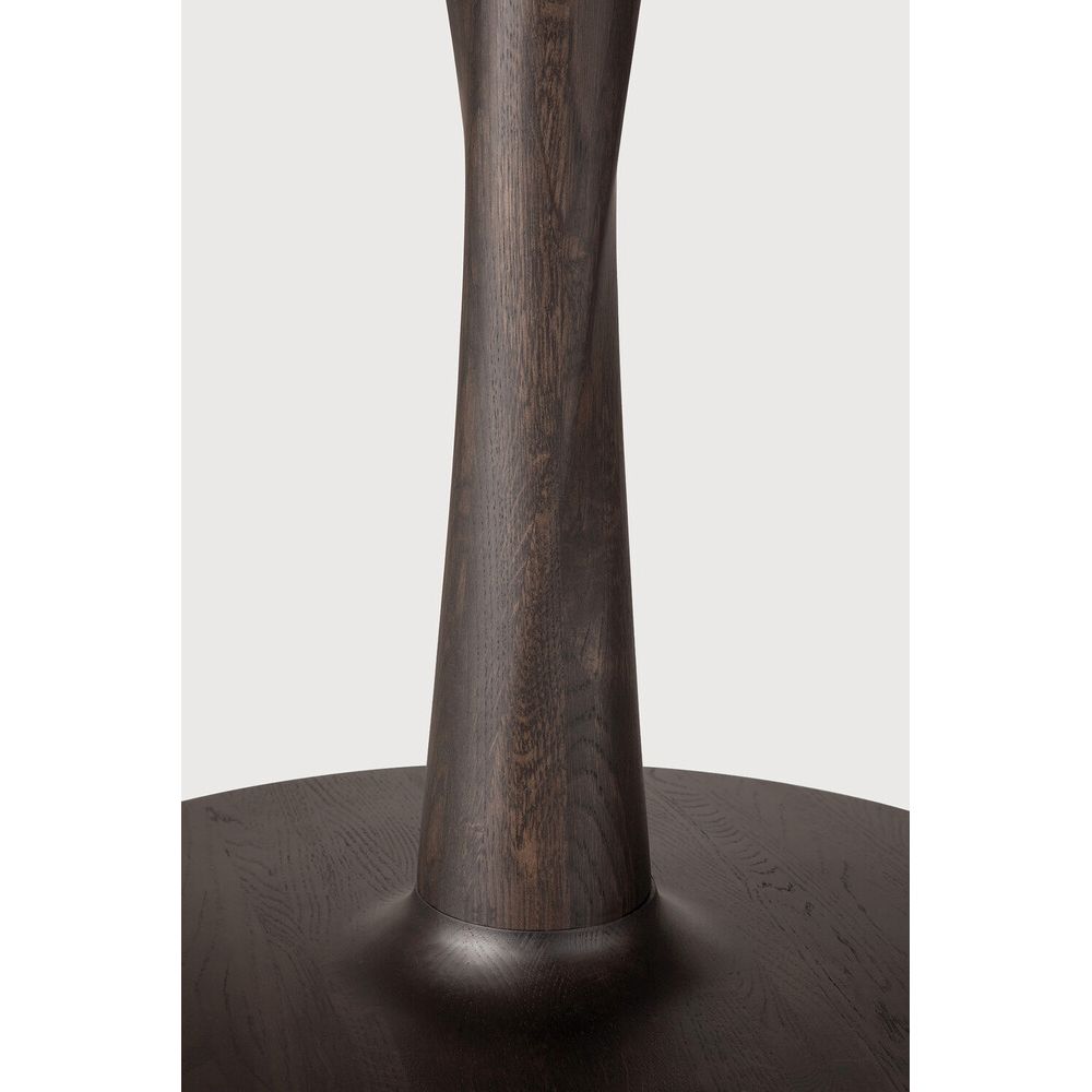 Amethyst Home provides interior design, new construction, custom furniture, and area rugs in the Des Moines metro area