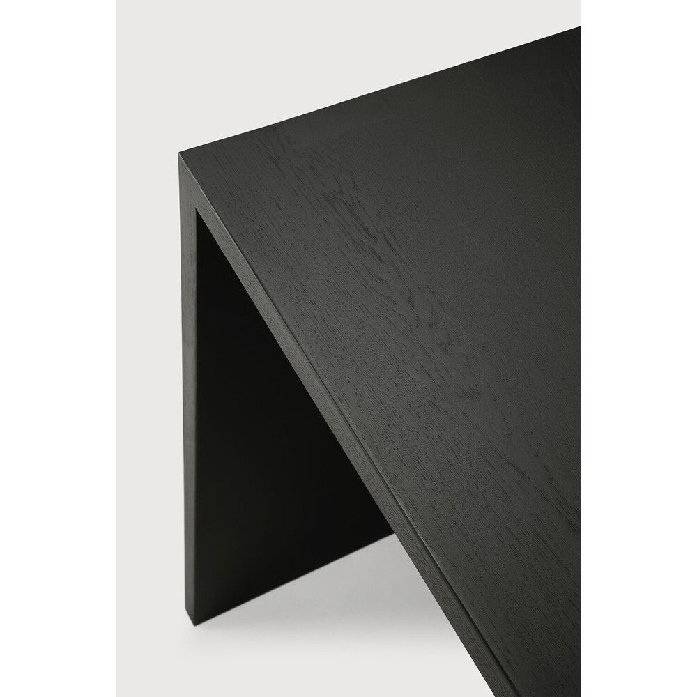 Featuring U Desk Oak Black by Ethnicraft at Amethyst Home. Solid and dependable, the U desk brings a sturdy simplicity to an office space with a touch of elegance. The simplicity of the design allows for plenty of room to spur creativity and personalization.Brushed : NoCollection : UColour : BlackFinish : VarnishedFloor Protector : YesMain Material : OakMax weight : 105 kgShape :. Amethyst Home provides interior design, new construction, custom furniture, and area rugs in the Des Moines metro area