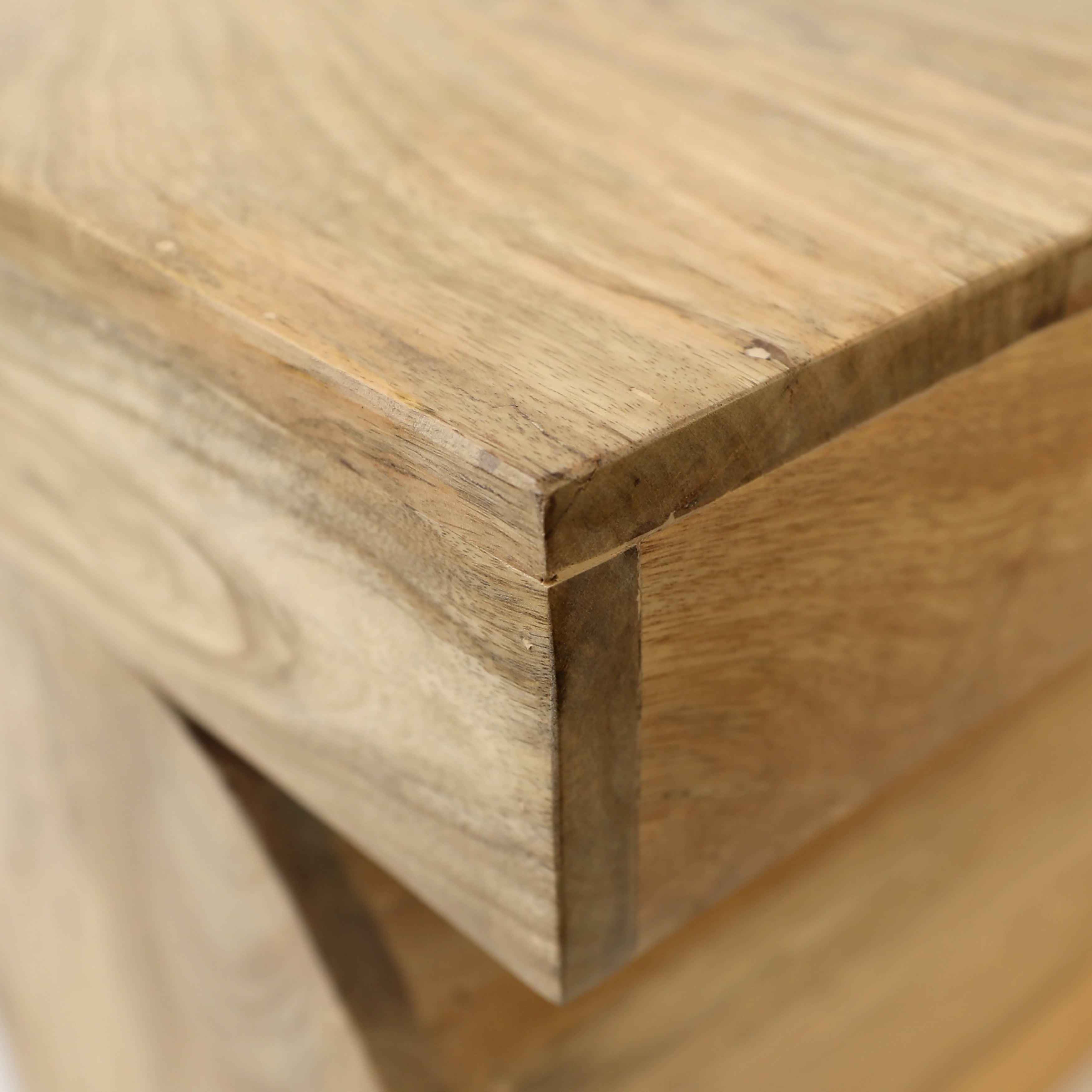 Featuring Casimiro Coffee Table by Dovetail at Amethyst Home. A sculptural coffee table to bring interest into your living spaces.
47"w x 20"d x 16"hMaterial : Mango WoodWeight : 47 lbs. Amethyst Home provides interior design, new home construction design consulting, vintage area rugs, and lighting in the Winter Garden metro area.