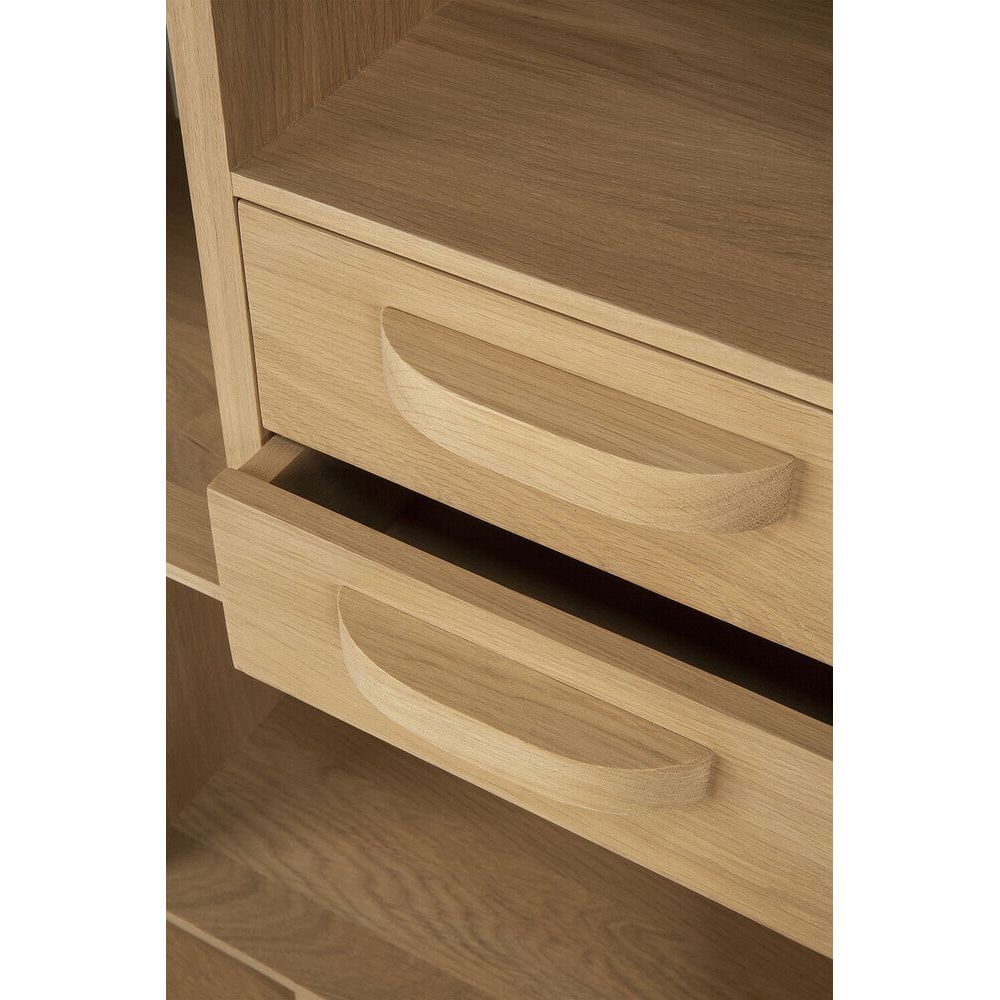 Featuring Pirouette Rack Oak by Ethnicraft at Amethyst Home. Playful yet somber, the 60s-inspired Pirouette bookrack is a functional storage space that doubles as a statement piece.
Dimensions: 12"d x 24"w x 79"h
Anti-tipping mechanism : YesFinish : OiledMain Material : OakSolid wood : Yes. Amethyst Home provides interior design, new home construction design consulting, vintage area rugs, and lighting in the Winter Garden metro area.