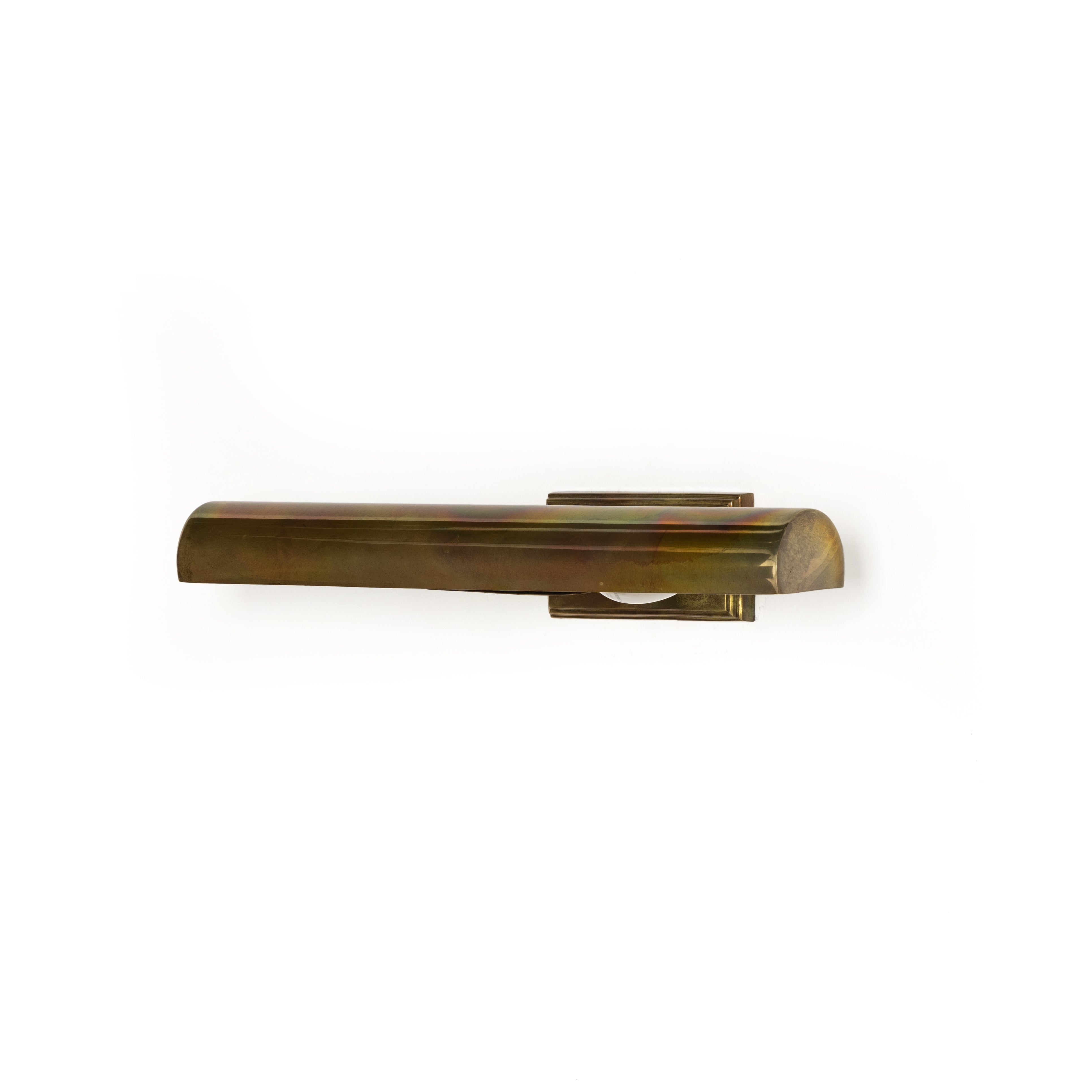 Featuring Clement Burnt Brass Picture Light by Four Hands at Amethyst Home. All eyes on art. A sleek and subtle wall-mountable light of burnt brass is designed to make art pop.
Overall Dimensions: 18"W x 8"L x 3.25"HMaterials: BrassWeight: 3.51 lbsVolume: 1.55 cu ftBulb(s) Included: YesBulb Type: B10 IncandescentMax Wattage: 25. Amethyst Home provides interior design services, furniture, rugs, and lighting in the Seattle metro area.