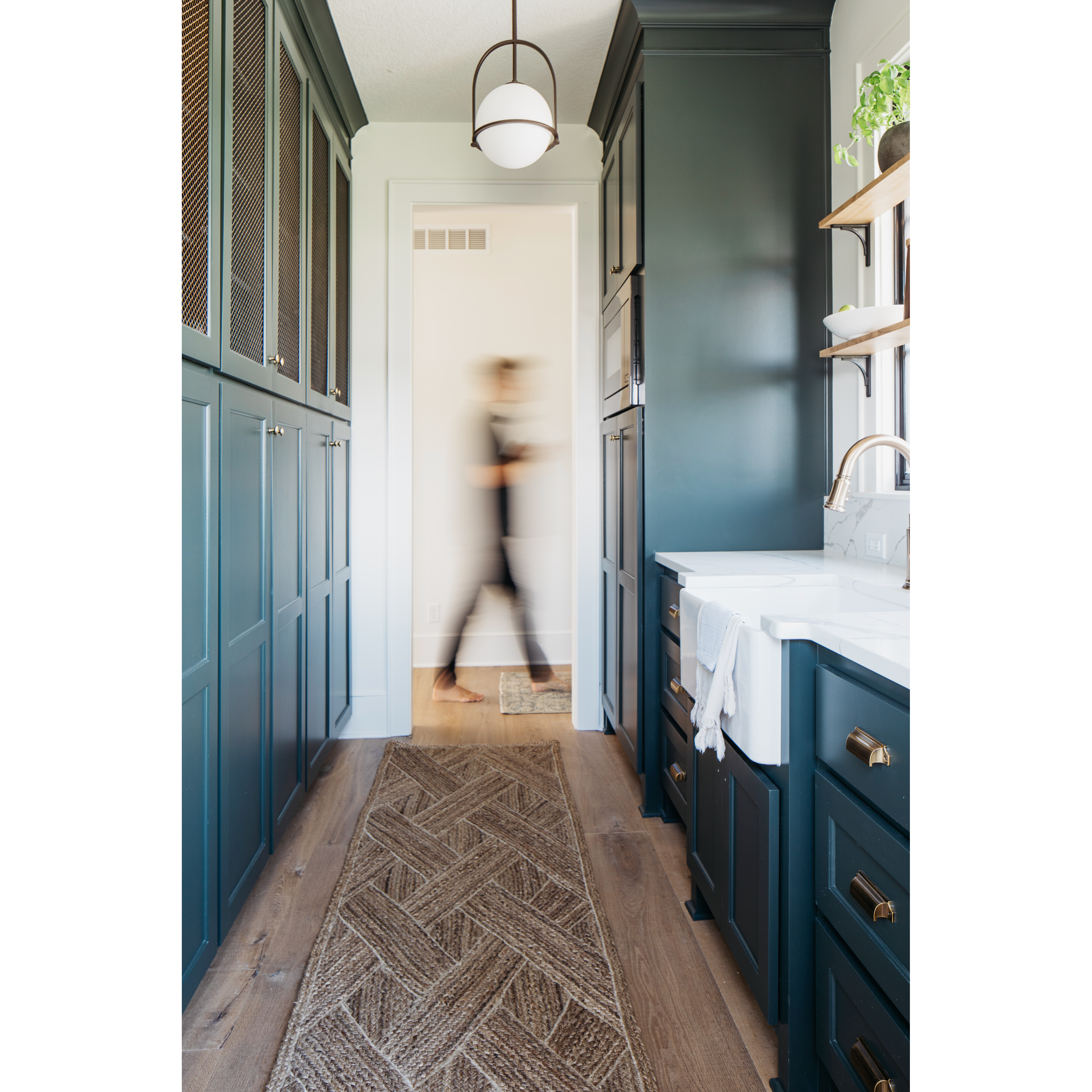 Featuring Naturals Tobago Vero Rug by Jaipur Living at Amethyst Home. The Naturals Tobago Vero rug from Jaipur Living delivers rich texture and organic allure to contemporary homes. The Vero area rug showcases a distinctive diagonal weave design, hand woven of jute. The warm colors of honey and tan of this stunning natural jute rug lends a grounding, boho.  Amethyst Home provides interior design, new home construction design consulting, vintage area rugs, and lighting in the Scottsdale metro area.