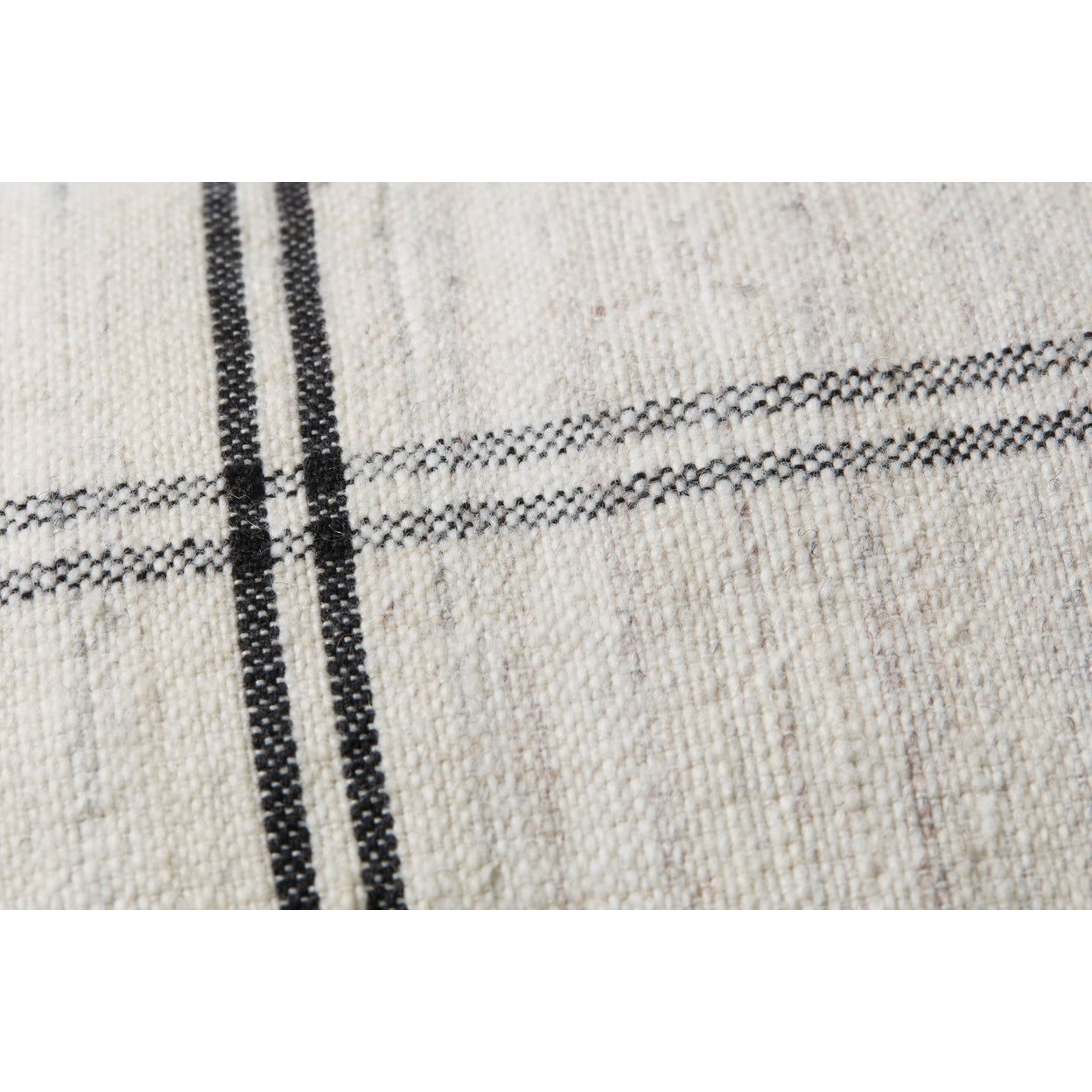 Featuring Amber Bell Black / White  Pillow by Loloi at Amethyst Home. Our Amber Bell Pal0024 pillow is hand-woven from polyester, featuring a closure flap with an antique bronze finish zipper and a beige back. The edges of this beautiful pillow are finished with a refined knife-edge design, adding an extra touch of elegance.
Hand WovenPolyesterClosure:HiddenFl. Amethyst Home provides interior design, new home construction design consulting, vintage area rugs, and lighting in the Dallas metro area.