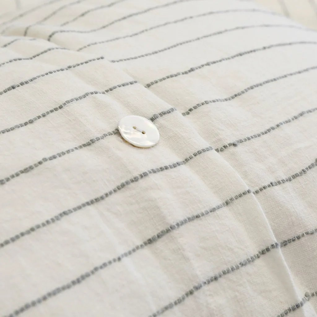 Our Blake Collection features an interwoven stripe texture, giving a modern refresh to a traditional stripe. Our duvet cover and shams are hand-loomed by artisans and the linen is washed for a relaxed lived-in look.The mélange of textures within this woven bedding elevates your space into a sophisticated, yet relaxing retreat. Amethyst Home provides interior design, new home construction design consulting, vintage area rugs, and lighting in the Park City metro area.