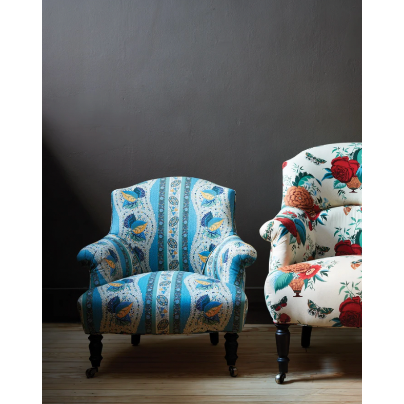 Featuring JD Baronet Chair by Cisco Brothers at Amethyst Home. This JD Baronet Chair by Cisco Home features a tight seat and back with exposed legs. A comfortable, stylish piece to add to your living room, office, or other space!
Overall: 26"w x 25"d x 28"hSitting Space: 14.5"w x 16"dSeat Height: 14"hArm Height: 19"hWeight: 30lbs. Amethyst Home provides interior design, new home construction design consulting, vintage area rugs, and lighting in the Boston metro area.