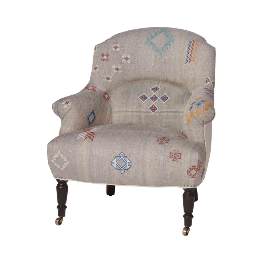 Featuring JD Tulip Chair by Cisco Brothers at Amethyst Home. Extreme comfort and style is found in this JD Tulip Chair by Cisco Home. We'd love to see a pair of these snuggled next to your fireplace, office, or other space!
Overall: 30"w x 32"d x 33"hSitting Space: 20"w x 20"dSeat Height: 17"hArm Height: 21"hWeight: 47lbs. Amethyst Home provides interior design, new home construction design consulting, vintage area rugs, and lighting in the Laguna Beach metro area.