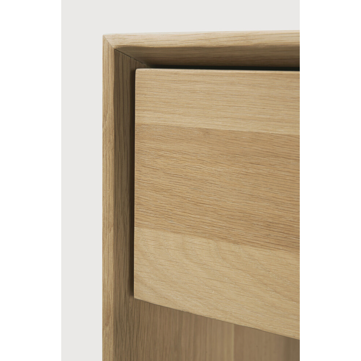 Featuring Oak Nordic Console Table by Ethnicraft at Amethyst Home. This Oak Nordic Console combines refined design with the purity of solid wood. We love that the bevelled edges will add an upscale aesthetic to any entry hall or living room space.
Dimensions: 47.5"w x 16"d x 33.5"h Weight: 84 lbs
Dimensions: 63"w x 16"d x 33.5"h Weight: 108 lbs
Material: Oak, .  Amethyst Home provides interior design, new home construction design consulting, vintage area rugs, and lighting in the Tampa metro area.