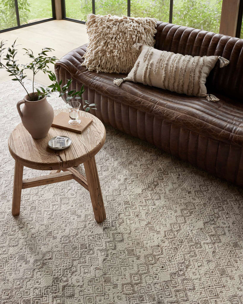 How to Choose a Rug for Your Living Room – Amethyst Home