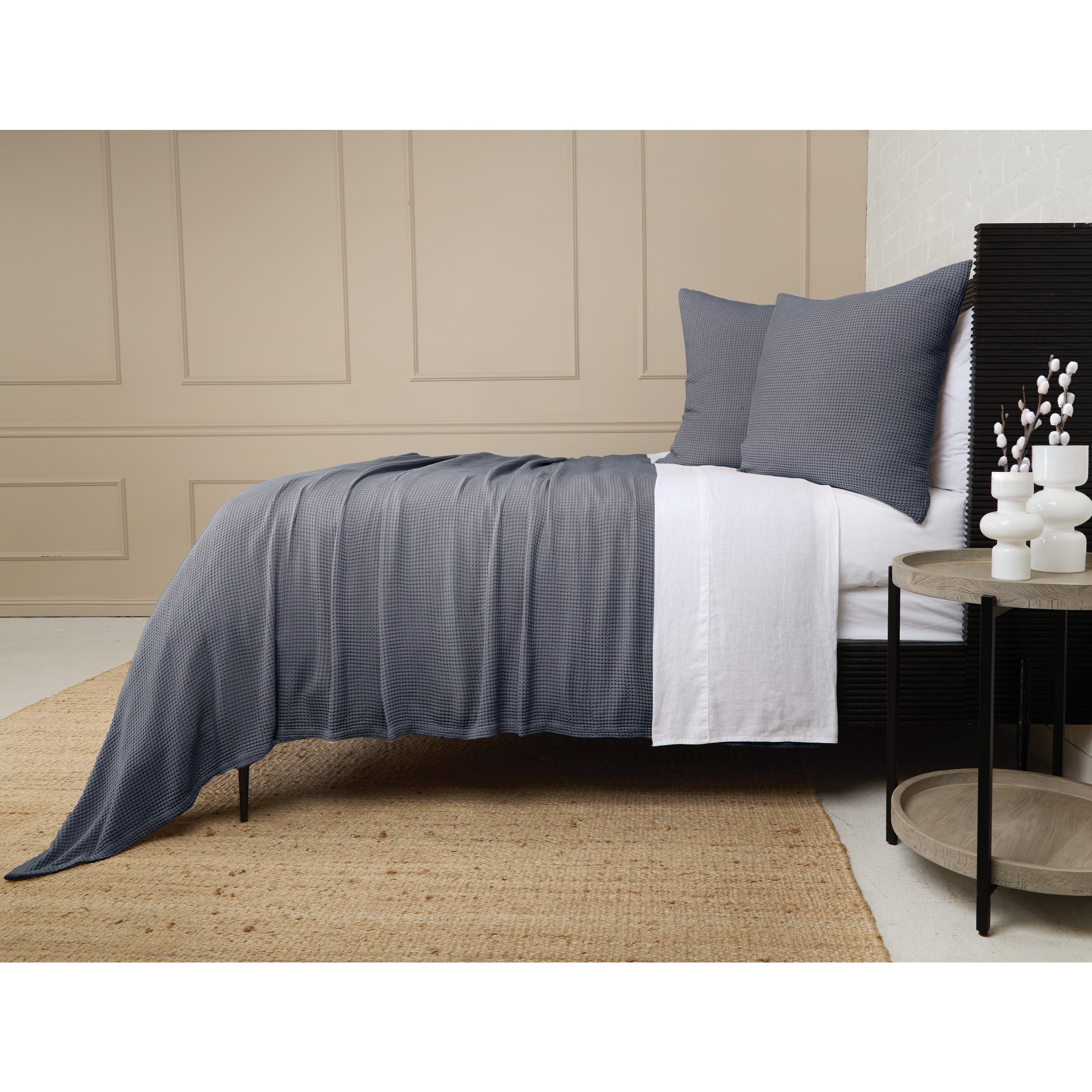 <p>Balboa Bamboo Waffle Blanket – Lightweight Comfort and Timeless StyleThis luxury waffle blanket complements any bedding aesthetic, transforming your room into a serene retreat. Made of 100% rayon sourced from bamboo, it offers natural temperature-regulating and moisture-wicking properties ideal for every season. Amethyst Home provides interior design, new construction, custom furniture, and area rugs in the Laguna Beach metro area