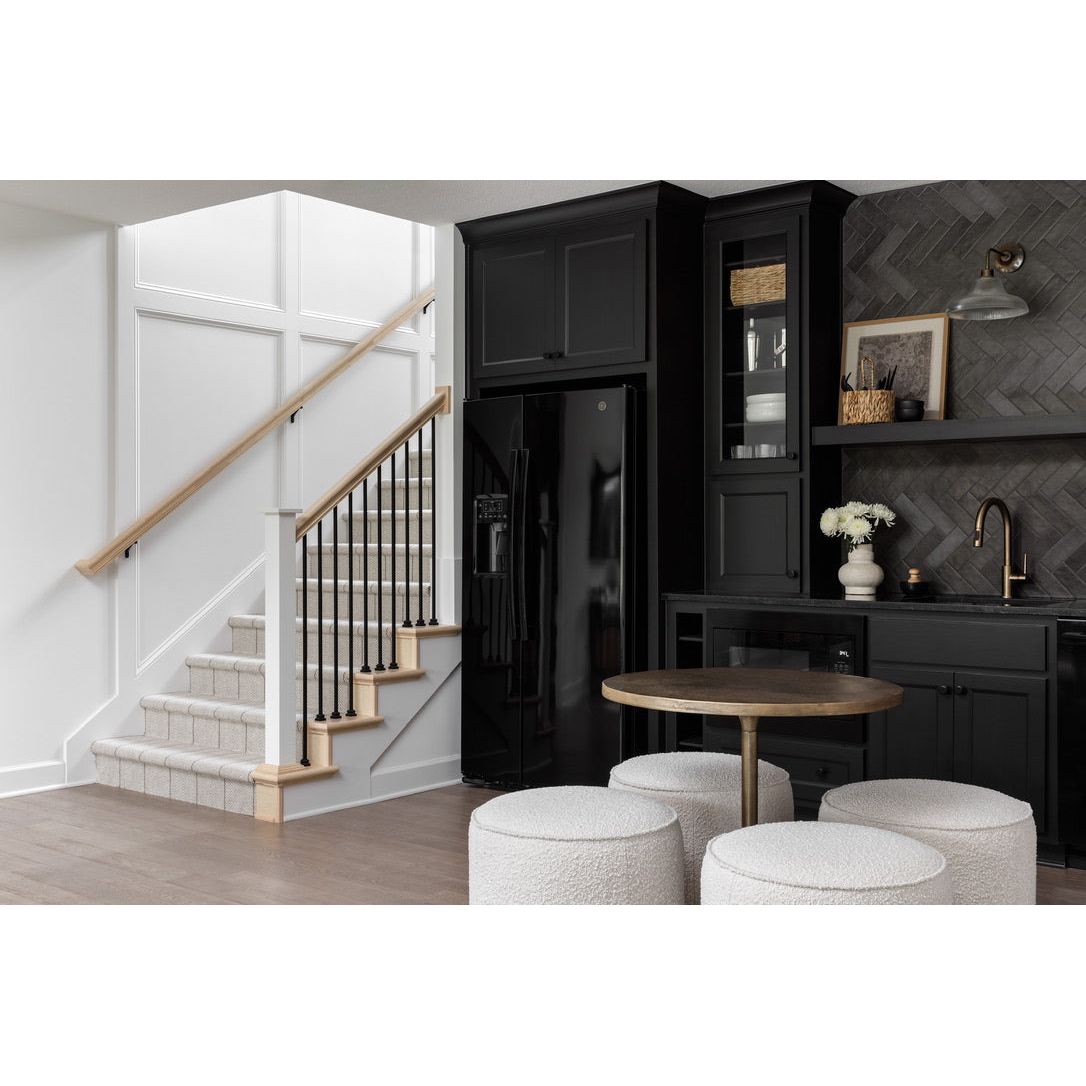 Heviz Bistro Table | shipping 6/22/2025