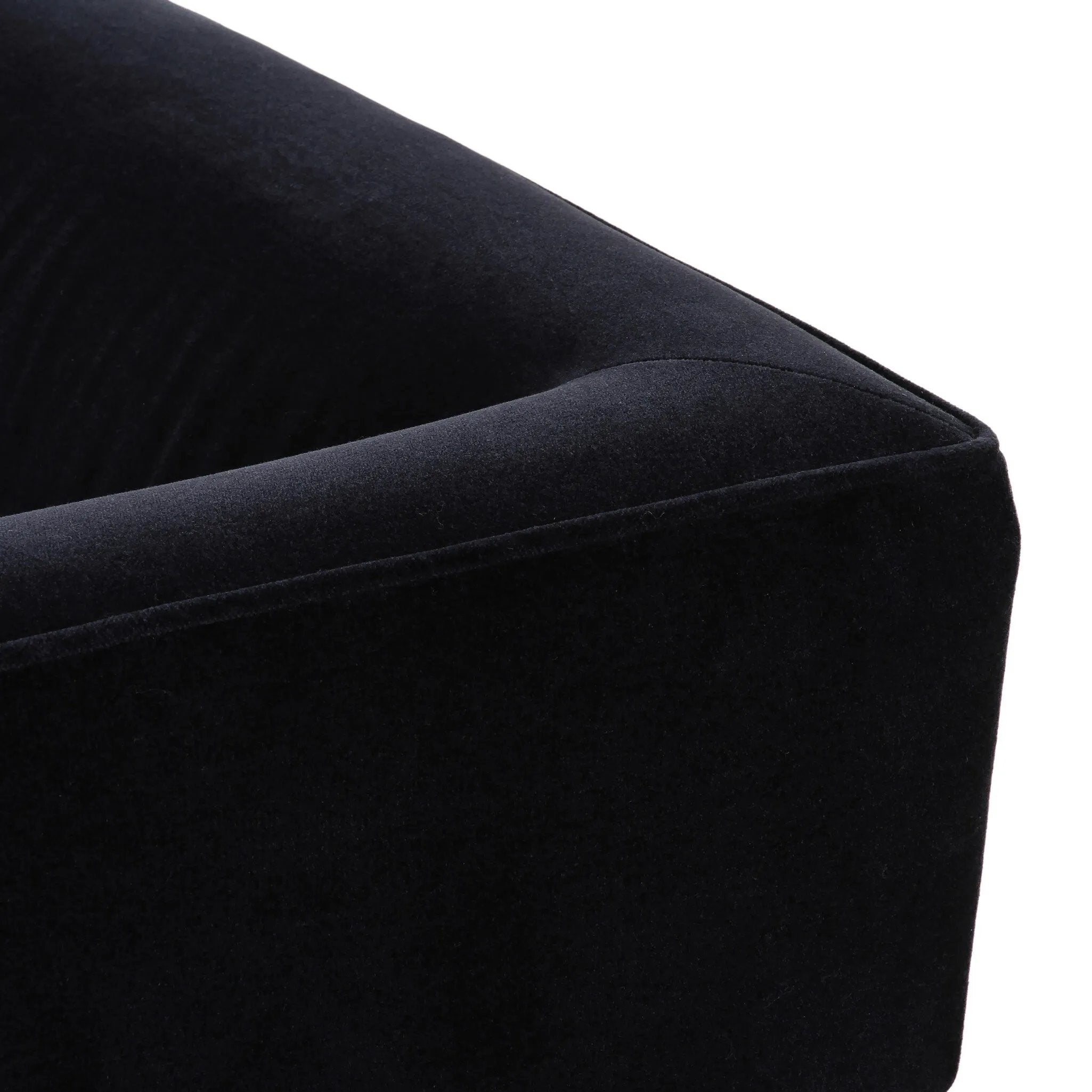 As fans of modern style at Amethyst, we love the nature inspired Pacey Swivel Chair - Monte Navy. This item pairs well with other brands such as Loloi Rugs and is perfect for coastal homes Amethyst Home provides interior design, new home construction design consulting, vintage area rugs, and lighting in the Charlotte metro area.