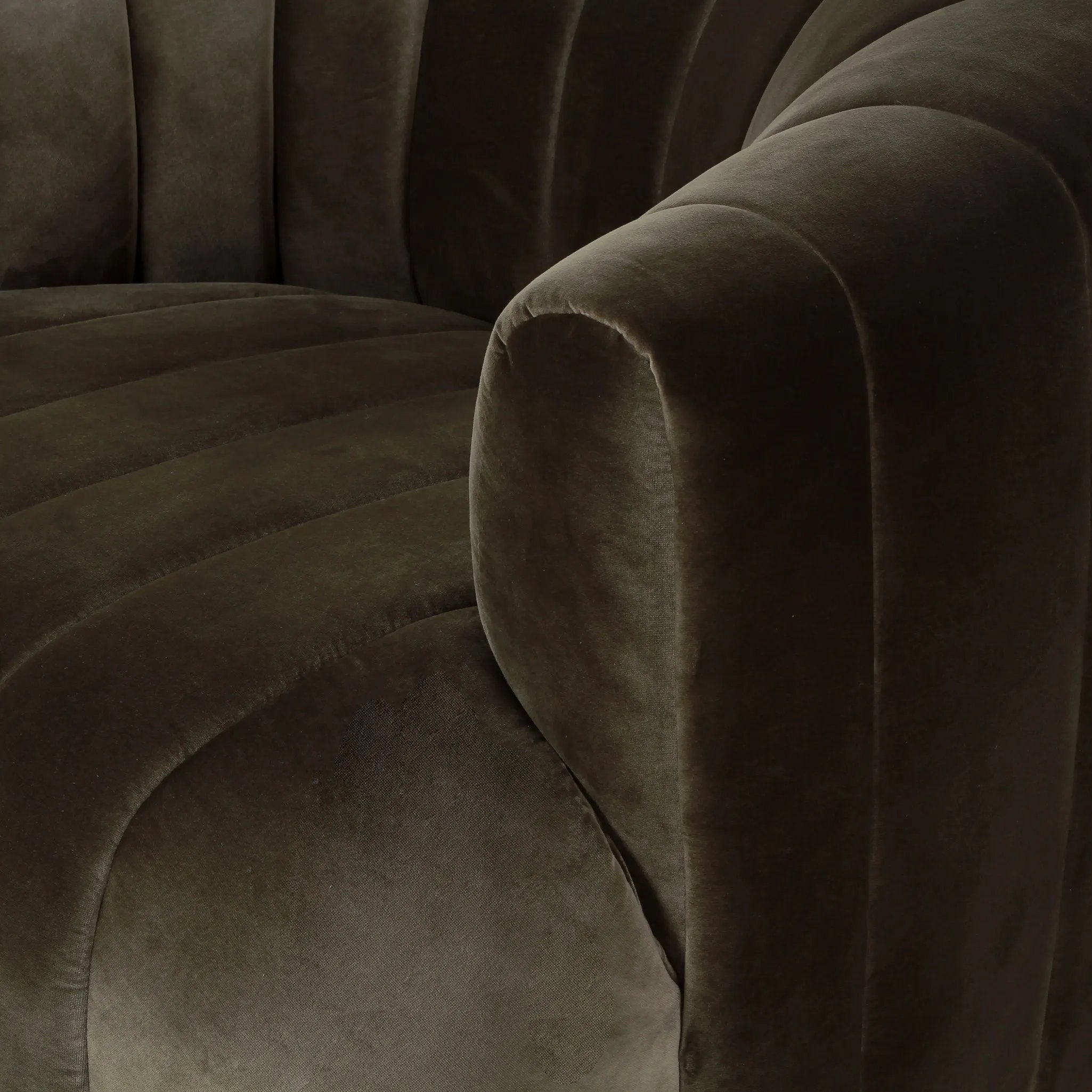 Featuring Elliana Surrey Olive Swivel Chair by Four Hands at Amethyst Home. Meet the chair that offers it all: curves, color, texture, durability, and sustainability. All atop a modern 360-degree swivel. Easy to clean and made from fully recyclable materials, FIQA fabrics are machine-washable, stain-resistant, water-repellent and antimicrobial.Overall Dim. Amethyst Home provides interior design, new home construction design consulting, vintage area rugs, and lighting in the Kansas City metro area.