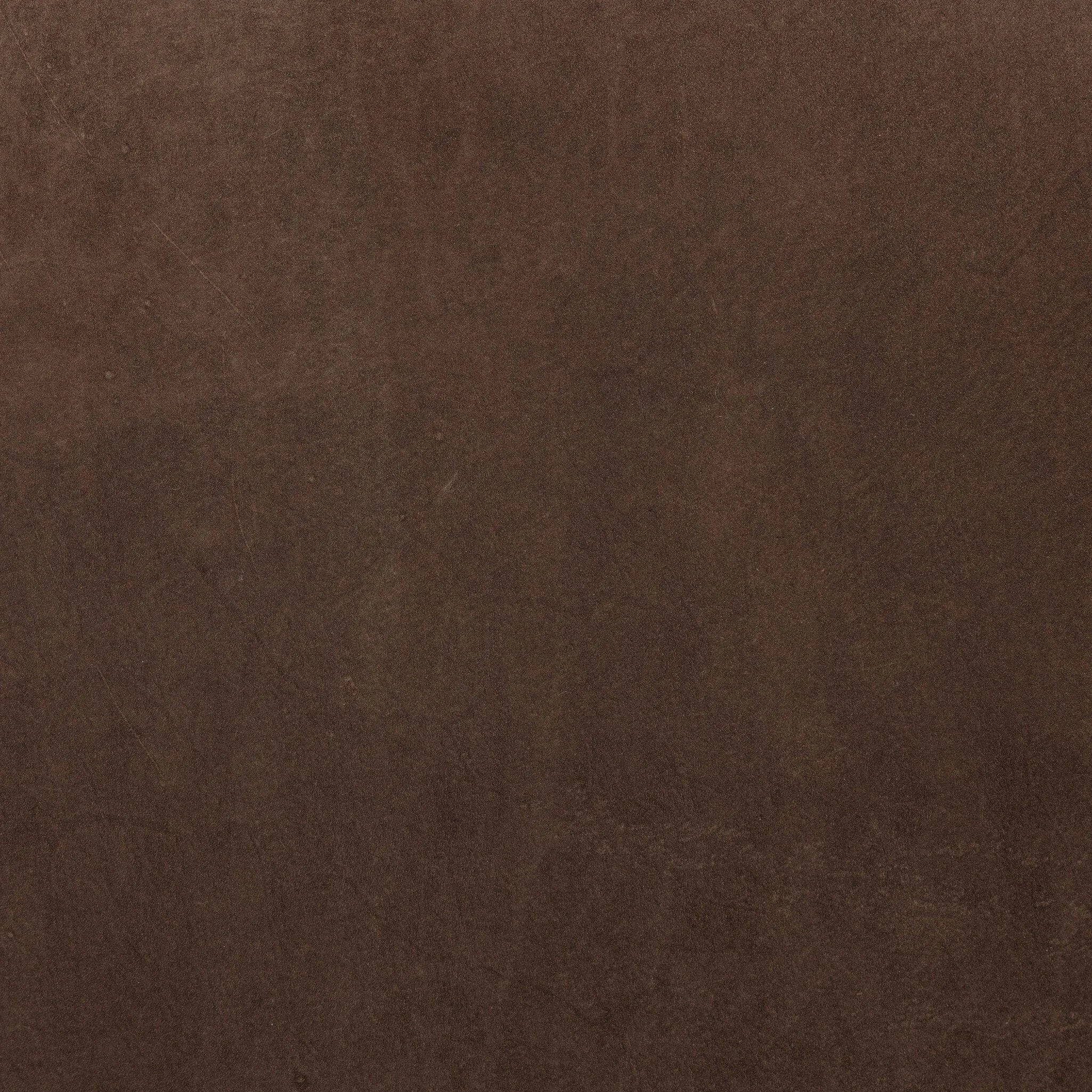 Minimal design, maximum impact. Designed with a subtle nod to midcentury modern, this dining chair features tapered legs, a t