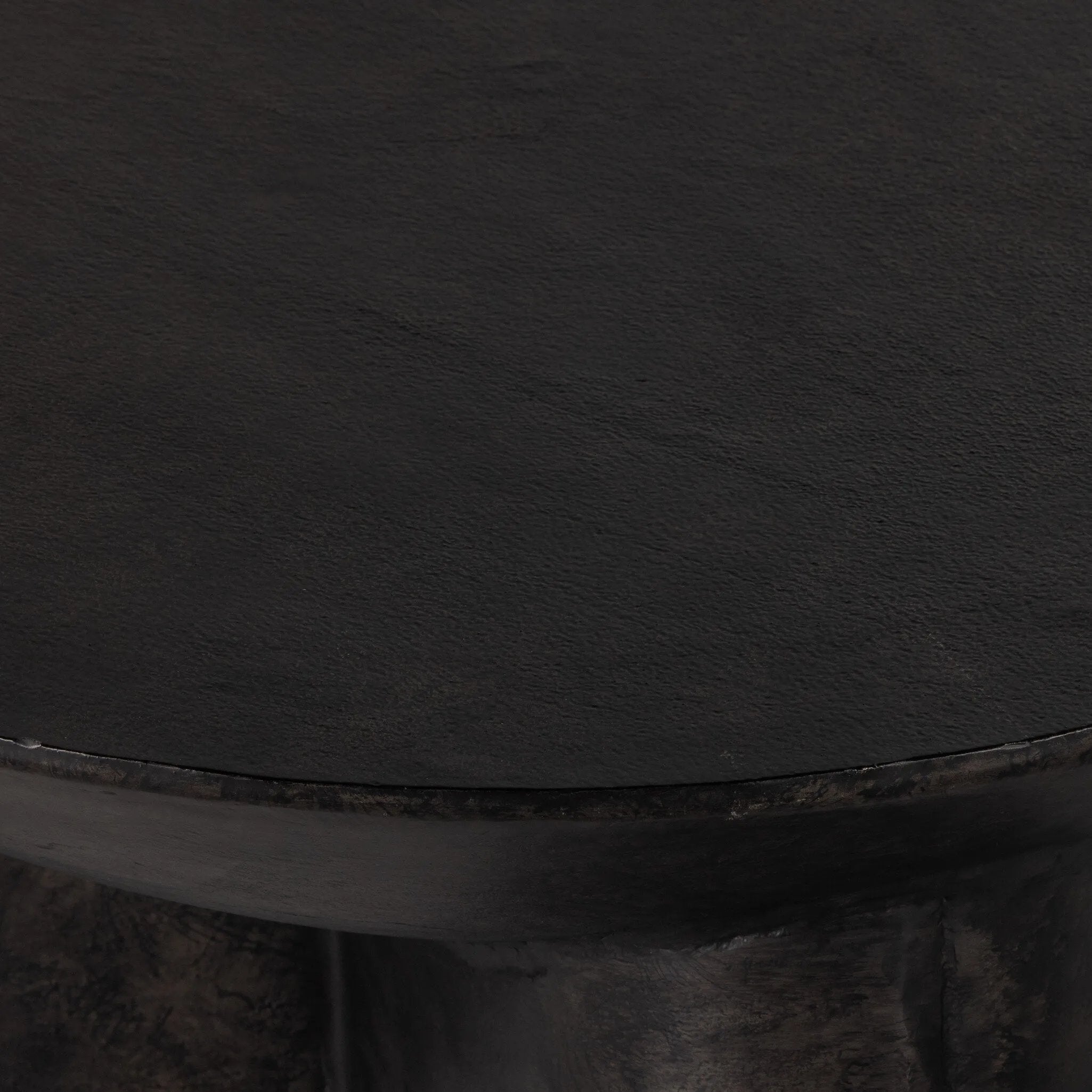 As enthusiasts of clean style at Amethyst, we love the designer inspired Sante Coffee Table. This item pairs well with other brands such as Surya and is perfect for modern homes Amethyst Home provides interior design, new home construction design consulting, vintage area rugs, and lighting in the Charlotte metro area.