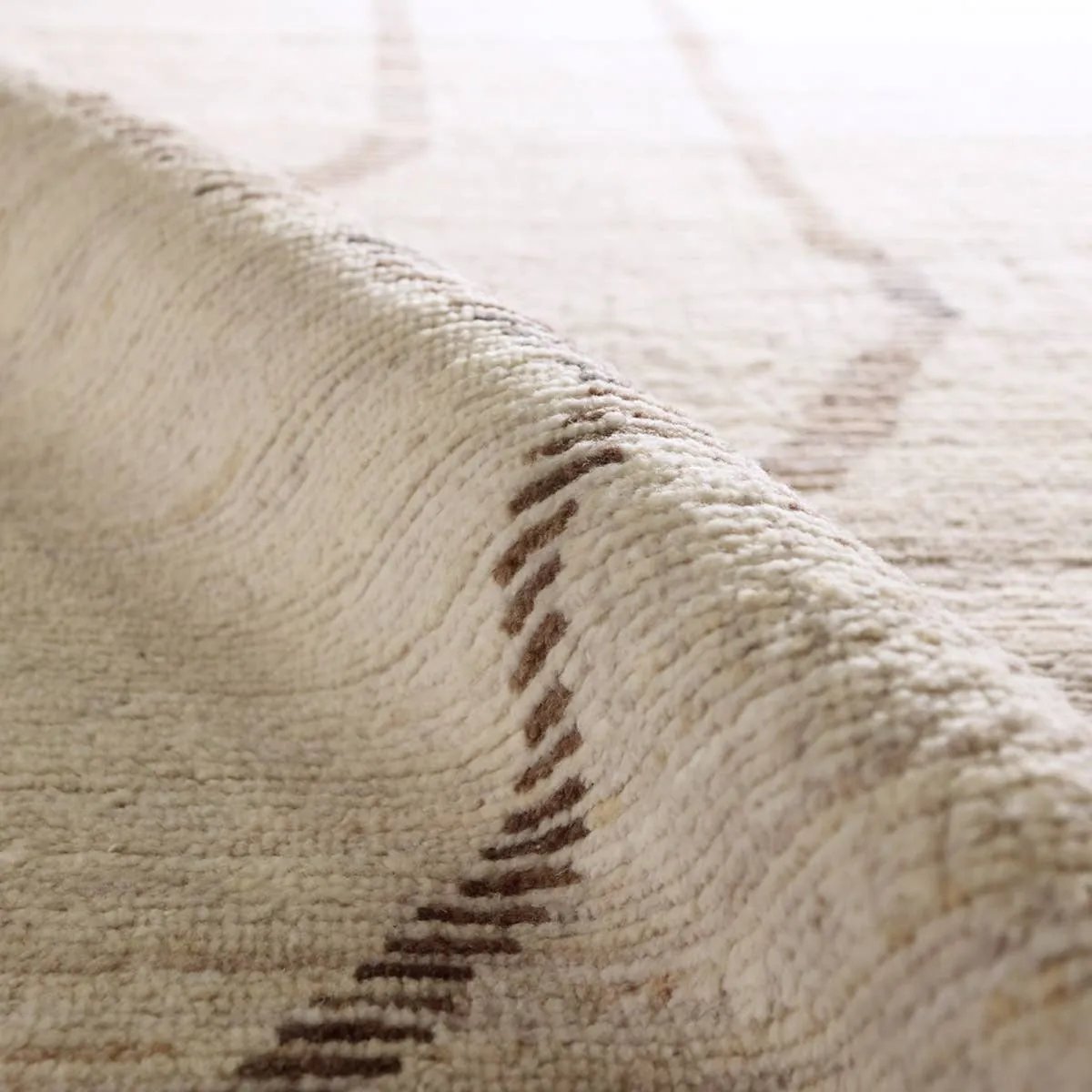 With its understated adventurous spirit, the Kazben Gisella whispers luxury. A tribute to the collective decades of quality rug-making, it’s an investment for today and tomorrow. Amethyst Home provides interior design, new home construction design consulting, vintage area rugs, and lighting in the Laguna Beach metro area.