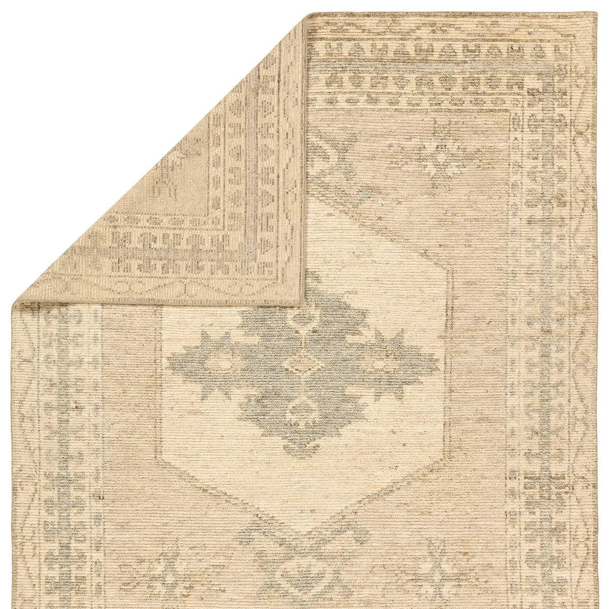 Inspired by beloved Turkish designs, the Sarmak Hakan melds timeless style with lasting durability. Ideal for busy indoor spaces, the Hakan design features an open Turkish pattern paired with hand-knotted craftsmanship ensuring it holds up beautifully over time.Hand Knotte Amethyst Home provides interior design, new home construction design consulting, vintage area rugs, and lighting in the Austin metro area.