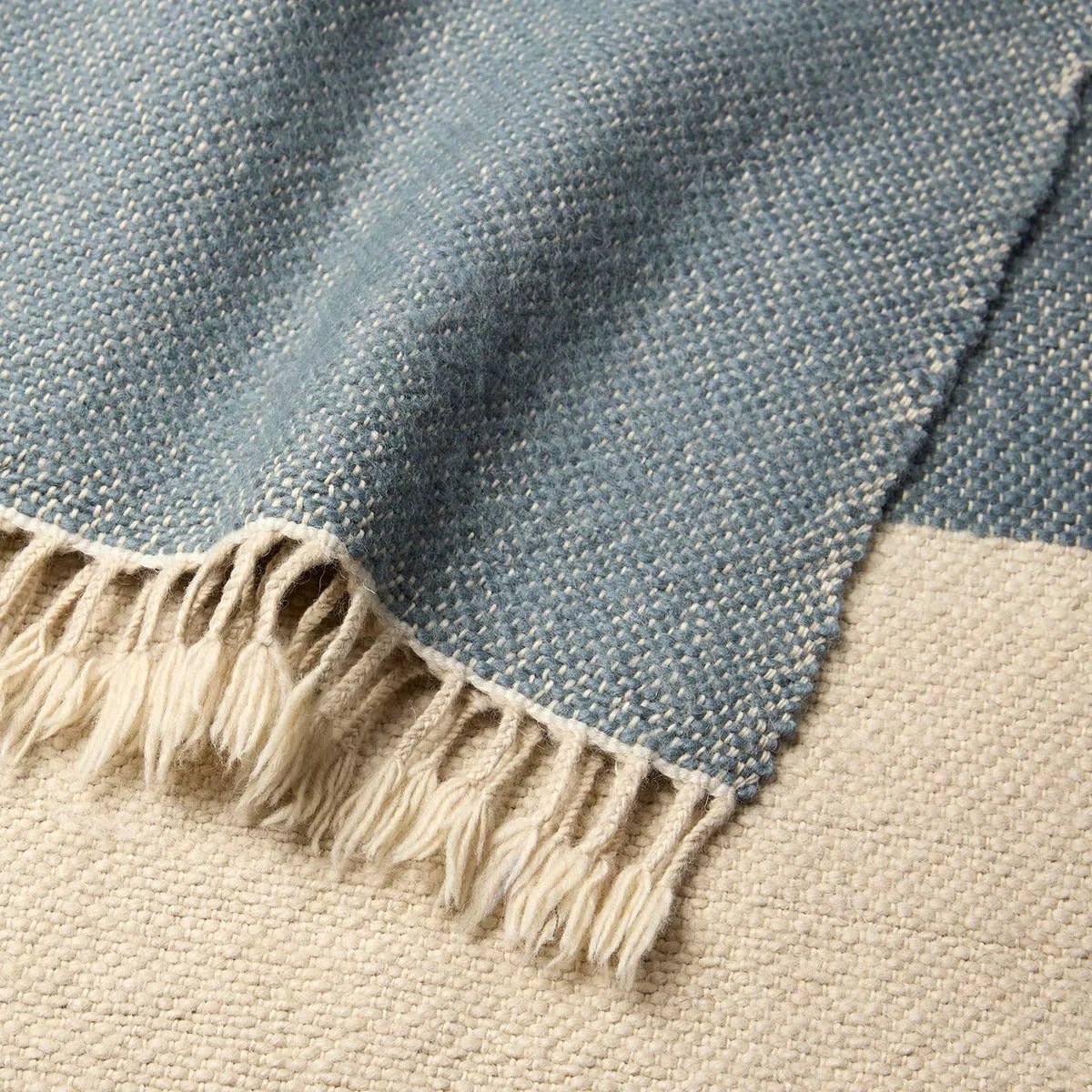The Neem &amp; Jaipur Living present the Margosa Aslopa, offering stonewashed and embroidered handcrafted throws, blankets, and bedding expertly crafted of soft cotton and hand-spun wool in India. Amethyst Home provides interior design, new home construction design consulting, vintage area rugs, and lighting in the Calabasas metro area.