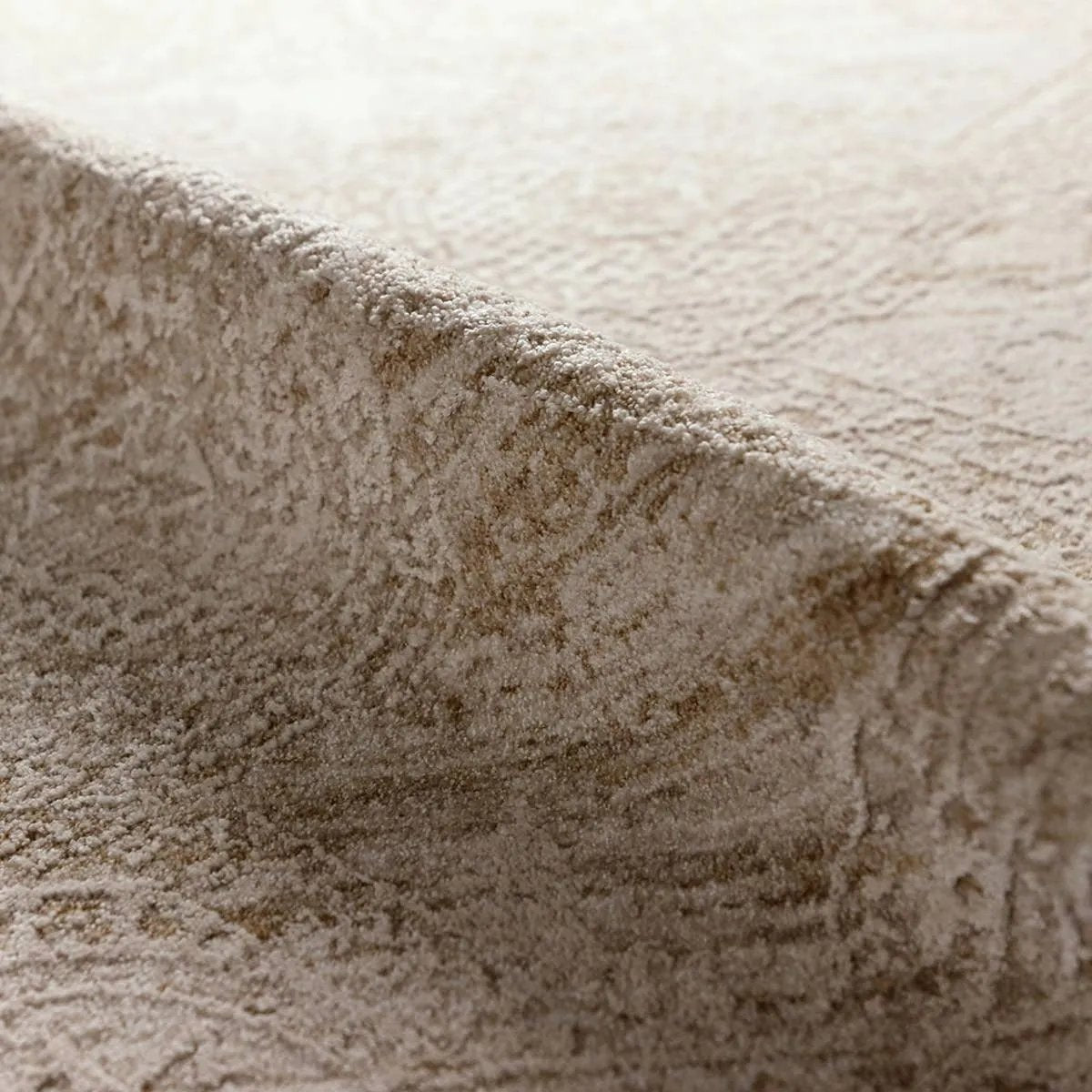 Elegant and classic, the Nara design presents a largely sought-after Oushak-inspired pattern in a durable, powerloomed construction. The beautiful white and tan oriental pattern effortlessly elevates any medium-traffic indoor setting. Amethyst Home provides interior design, new home construction design consulting, vintage area rugs, and lighting in the Dallas metro area.
