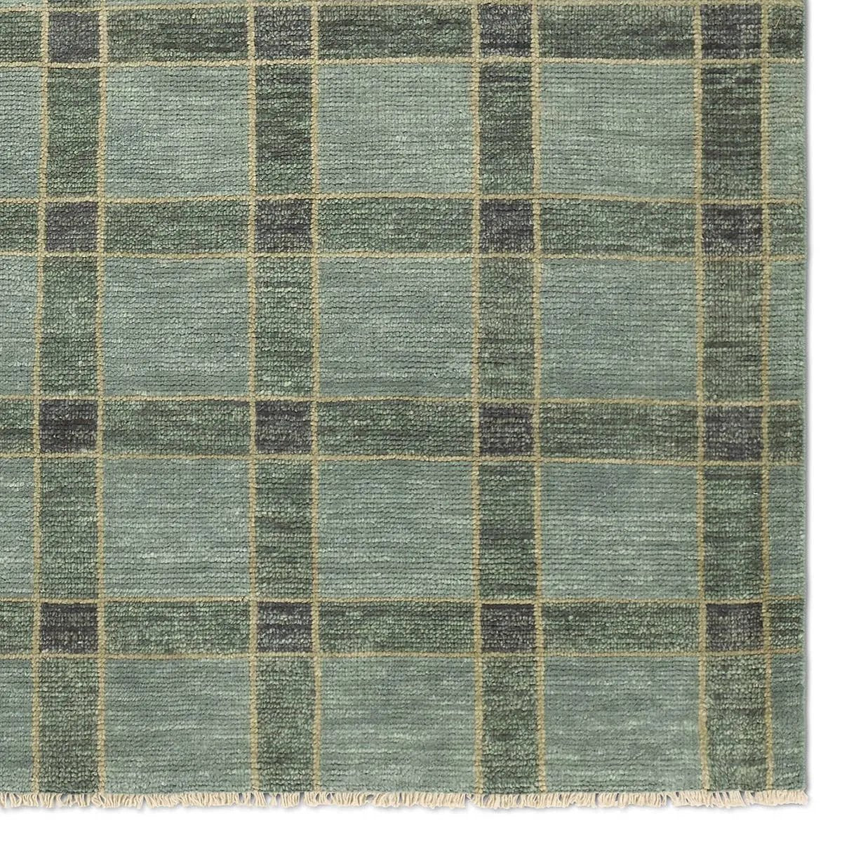 The Quinlan design reinvents timeless geometric grid patterns, fusing classic charm with a modern edge. Its beautiful blue hue elevates any mid-century modern space, while the 100% wool construction offers natural stain resistance. Stylish and durable, this piece is designed to stand the test of time.Hand Knotte Amethyst Home provides interior design, new home construction design consulting, vintage area rugs, and lighting in the Newport Beach metro area.