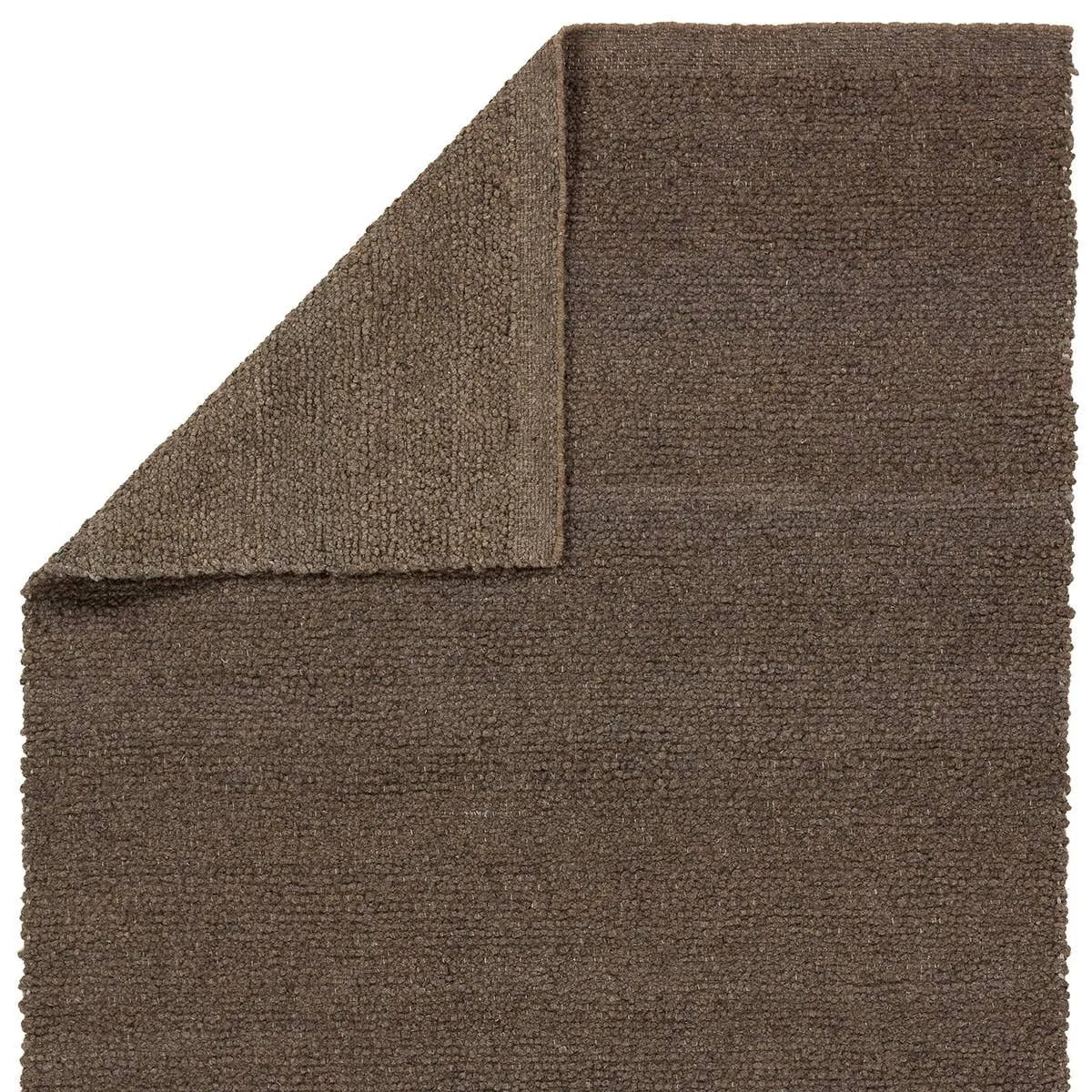 Cozy and stylish in the same moment, the hand-loomed Vestra Tadeo boasts the soft and inviting texture of the shearling look with the addition of subtle, sophisticated details. With a neutral brown colorway, the Tadeo rug complements a room without detracting from its current design scheme.Handwove Amethyst Home provides interior design, new home construction design consulting, vintage area rugs, and lighting in the Park City metro area.