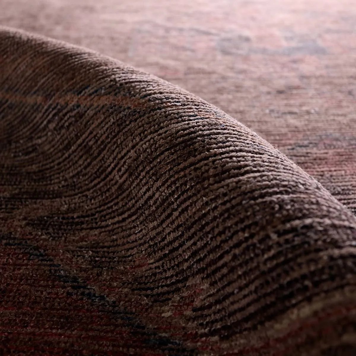 Strike the balance between vintage charm and modern sophistication with the Elaida Wells. A true marvel, this rug harmoniously blends traditional handweaving craftsmanship with the precision of modern printing and tufting techniques. Amethyst Home provides interior design, new home construction design consulting, vintage area rugs, and lighting in the Seattle metro area.