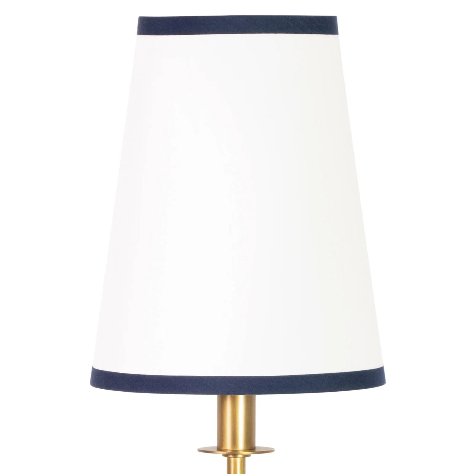 The Daisy Buffet Lamp is an updated classic with fine details such as its namesake daisy-shaped natural brass base and custom natural linen shade with navy trim. A part of our Southern Living Lighting Collection, the Daisy is an elegant addition to a dining room, living room or bedroom. Amethyst Home provides interior design, new home construction design consulting, vintage area rugs, and lighting in the Calabasas metro area.