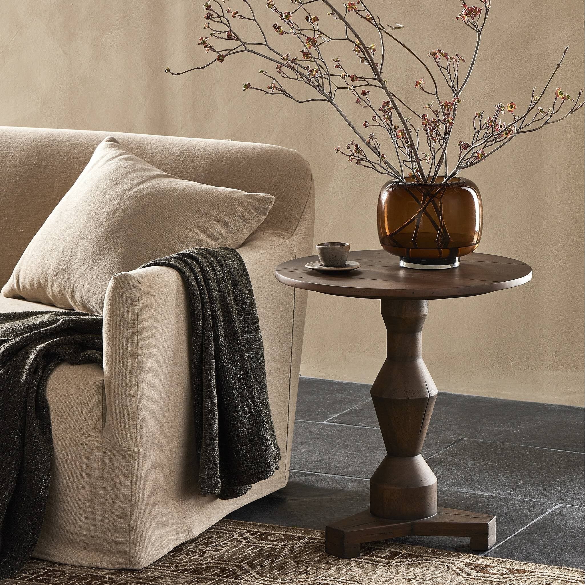  Amethyst Home provides interior design, new construction, custom furniture, and area rugs in the Des Moines metro area