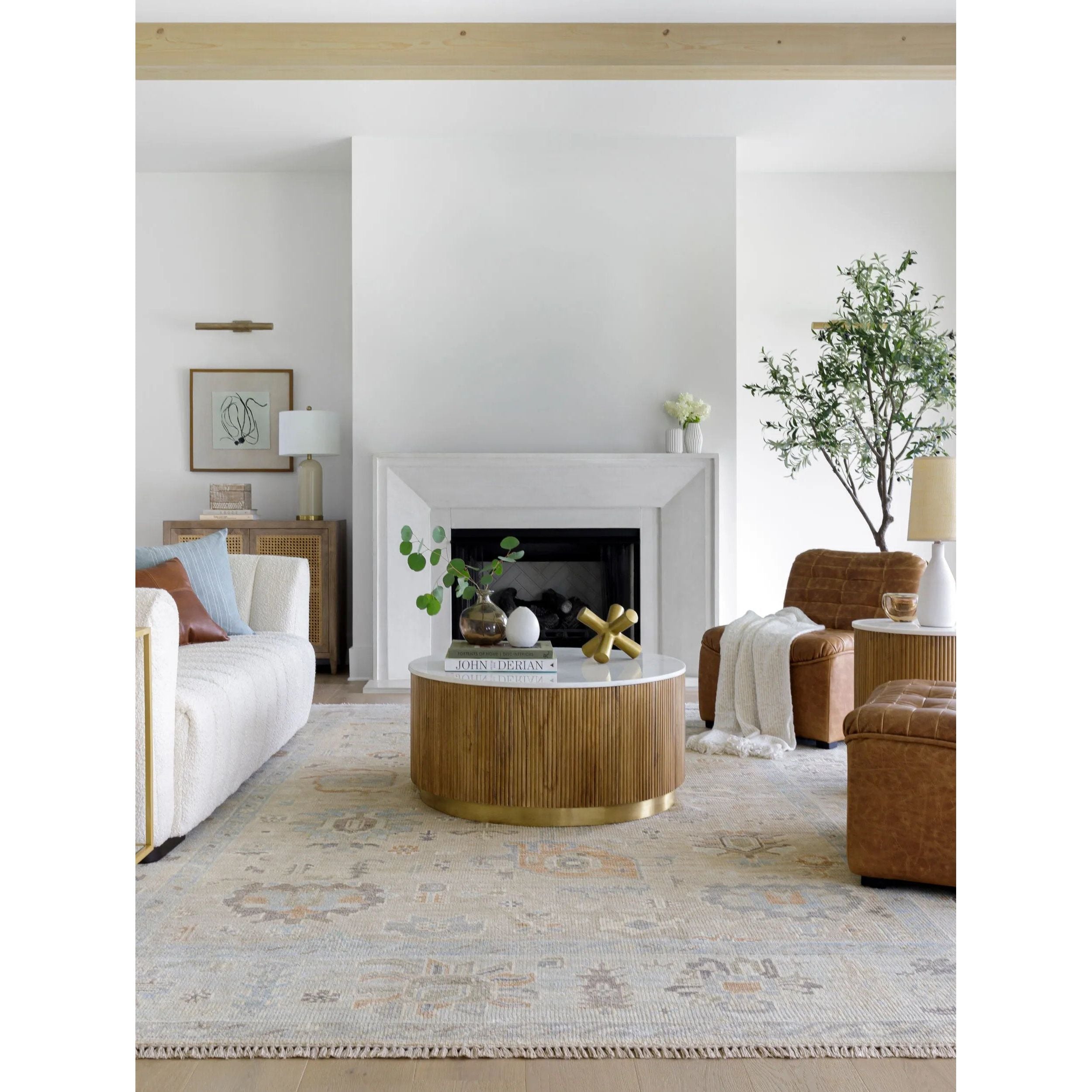 Hand Knotte Amethyst Home provides interior design, new home construction design consulting, vintage area rugs, and lighting in the Omaha metro area.