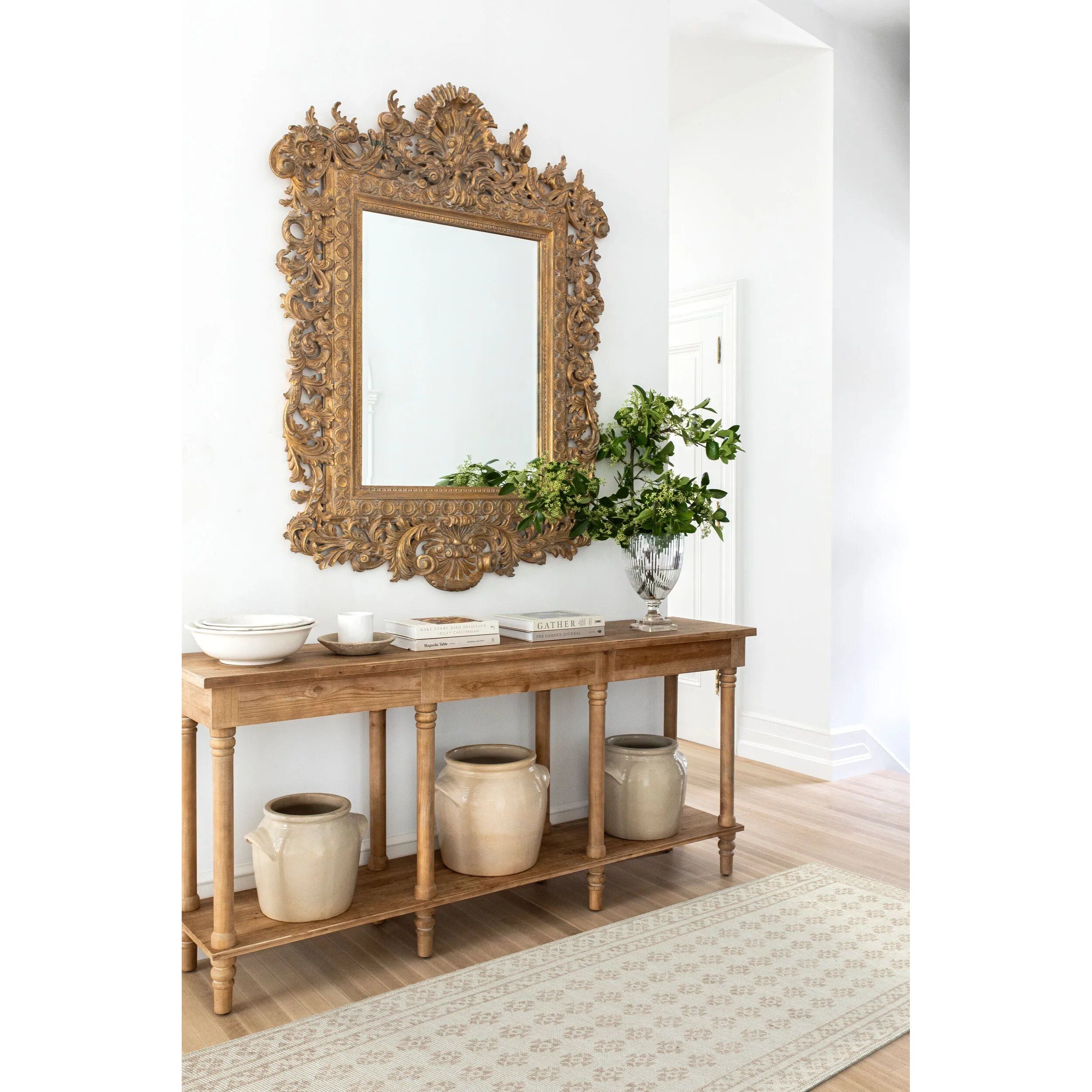 Nabela Noor Home x LIVABLIS Amethyst Home provides interior design, new home construction design consulting, vintage area rugs, and lighting in the Monterey metro area.