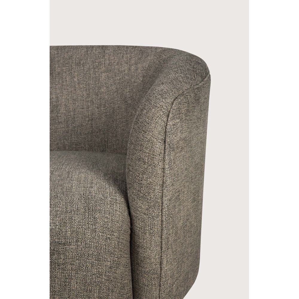 The natural fabric is woven exclusively for Ethnicraft in Belgium. Its coating repels stains, preventing small accidents of life. Available in “ash”, these sophisticated yet simple colors will fit perfectly an urban apartment as well as a country house. To complete the look, mix it with our cushion and throw collection. Amethyst Home provides interior design services, furniture, rugs, and lighting in the Des Moines metro area.