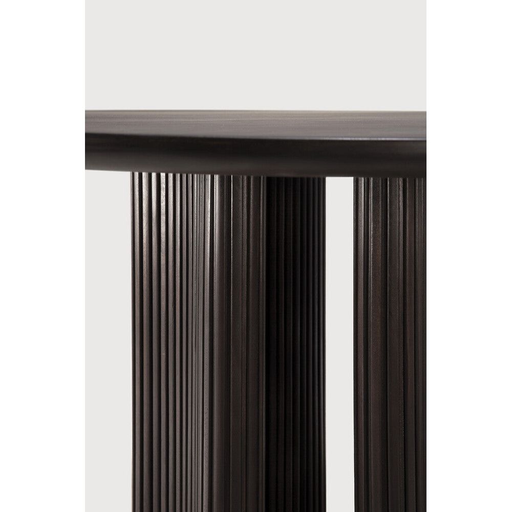 Featuring Roller Max Dining Table Round by Ethnicraft at Amethyst Home. The Roller Max collection is remarkable in its design, distinguished with its stacked wood-stick effect. The dining table perfectly melds form with function. Featuring the option of reversable legs that can change the aesthetic to reflect personal style.
Dimensions: 59.5"d x 59.5"w x 30. Amethyst Home provides interior design, new home construction design consulting, vintage area rugs, and lighting in the Nashville metro area.