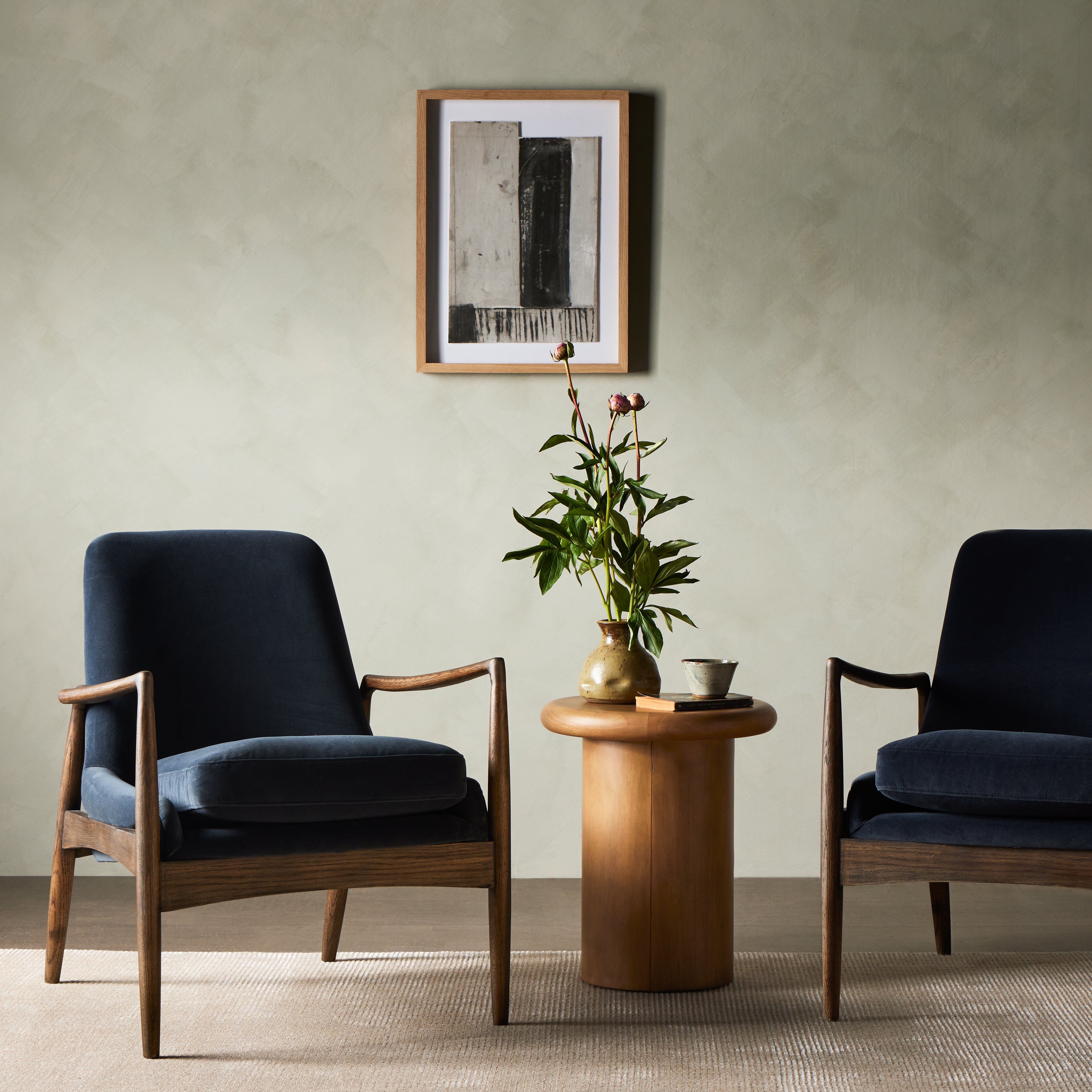 Featuring Braden Modern Velvet Shadow Chair by Four Hands at Amethyst Home. Dramatic arms and deep seat offer relaxation with mid-century modern sophistication. Sculpted cedar frame adds an architectural feel to neutral-toned velvet upholstery.Overall Dimensions: 27.25"W x 30.25"L x 32.25"H
Collection: AshfordColors: Modern Velvet Shadow ,Warm OakMaterials: 100% Polyester ,Solid O. Amethyst Home provides interior design, new construction, custom furniture, and area rugs in the Portland metro area.