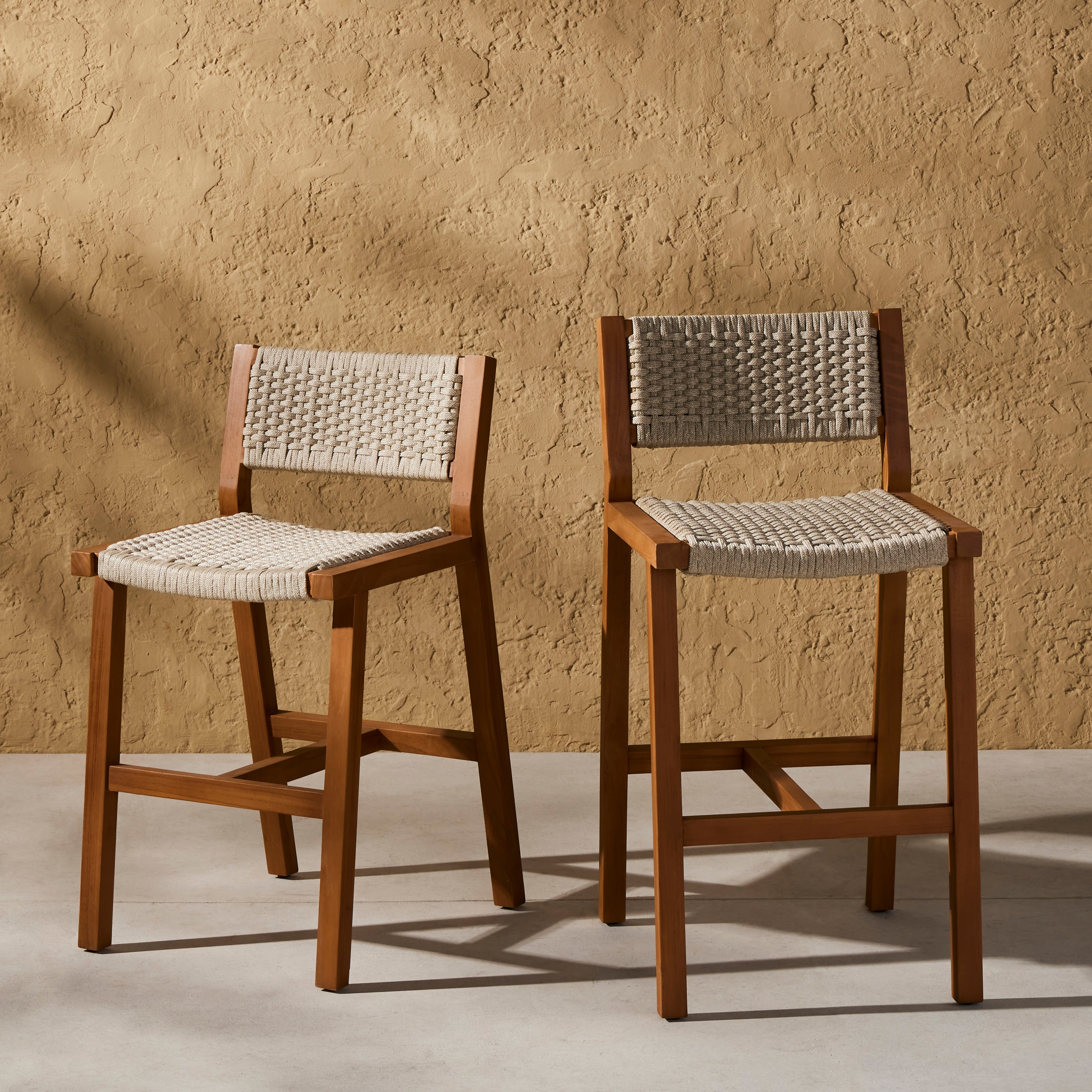 A textural take on outdoor styling, the Delano Natural Teak stool welcomes thick, handwoven rope seating in an inviting ivory. Safe for outdoor spaces. Cover or store indoors during inclement weather and when not in use. Amethyst Home provides interior design, new home construction design consulting, vintage area rugs, and lighting in the Austin metro area.