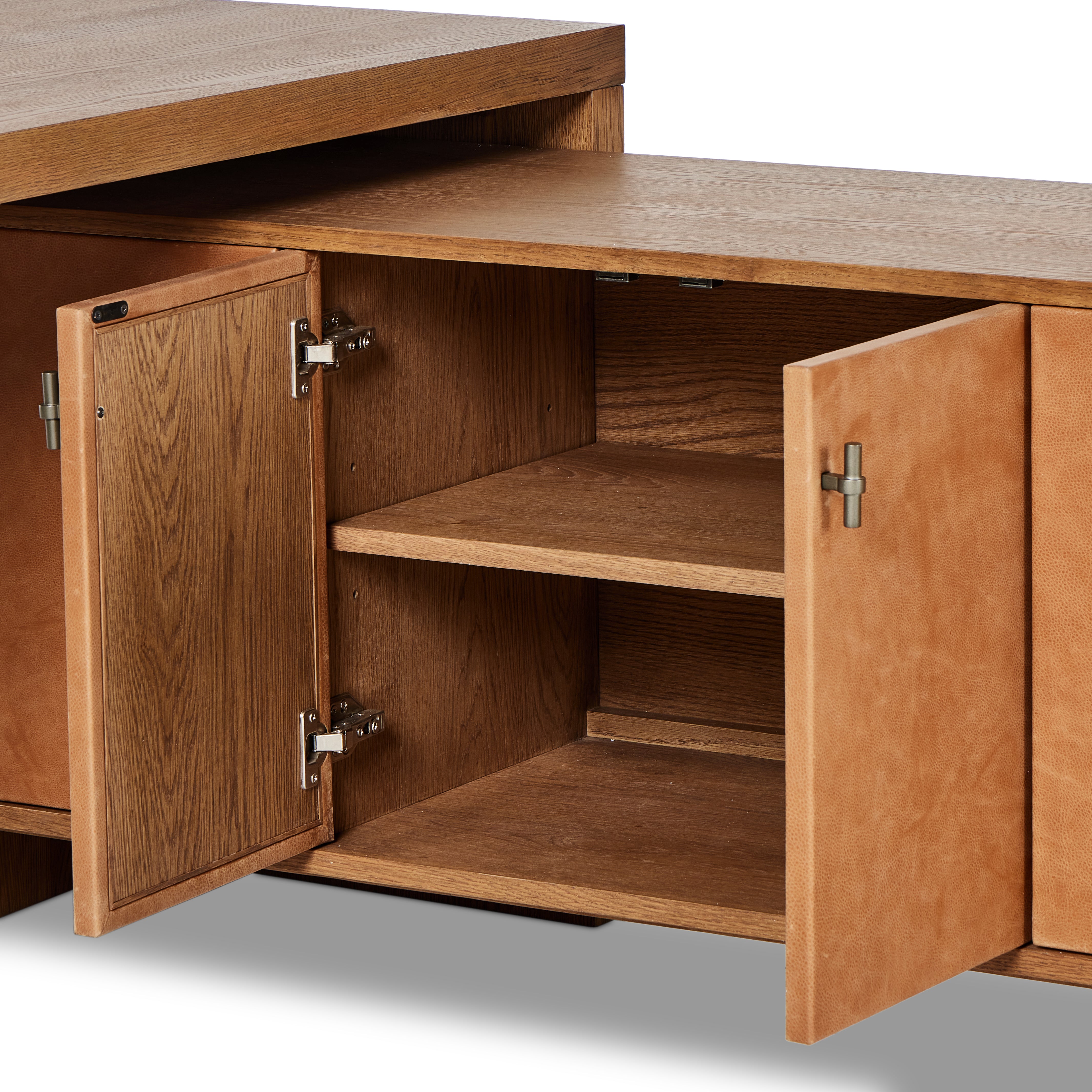 Featuring Posada Shaped Desk - Amber Oak Veneer L by Four Hands at Amethyst Home. Reflect your unique style with a modular desk and matching media console of amber-finished oak and cognac top-grain leather. Arrange to suit your space, while adding plenty of storage space to the office.Overall Dimensions: 78"W x 70"L x 30"H
Collection: BoltonColors: Amber Oak ,Amber Oak Veneer ,Gun. Amethyst Home provides interior design, new construction, custom furniture, and area rugs in the Portland metro area.