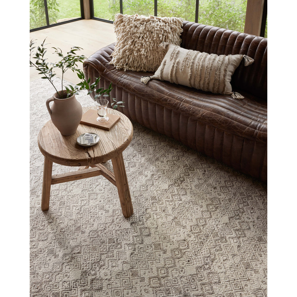Corbeau Colombe / Tapis Ivoire