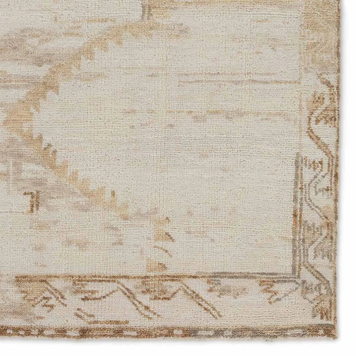The hand-knotted Jinsen collection features a fresh incarnation of the vintage Turkish textile look. Classic in pattern and modern in color, the Alamo rug boasts a beautiful palette of cream, beige, gold, and brown, featuring distinct dye-lot details and subtle fringe. Amethyst Home provides interior design, new home construction design consulting, vintage area rugs, and lighting in the Calabasas metro area.
