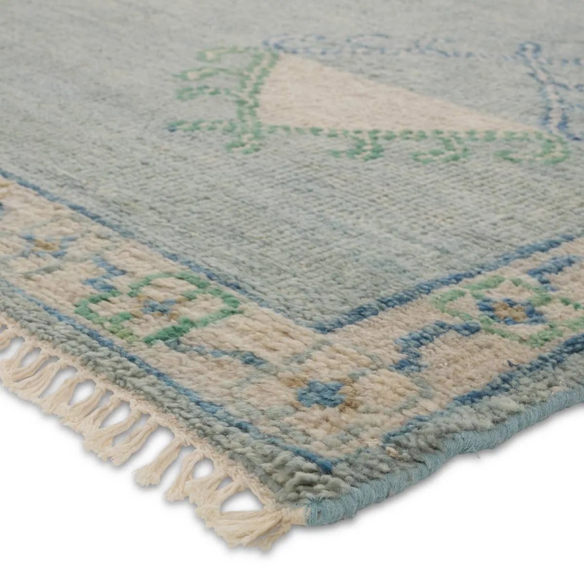 The hand-knotted Jinsen collection features a fresh incarnation of the vintage Turkish textile look. Classic in pattern and modern in color, the Alamo rug boasts a beautiful palette of cream, beige, gold, and brown, featuring distinct dye-lot details and subtle fringe. Amethyst Home provides interior design, new home construction design consulting, vintage area rugs, and lighting in the Newport Beach metro area.