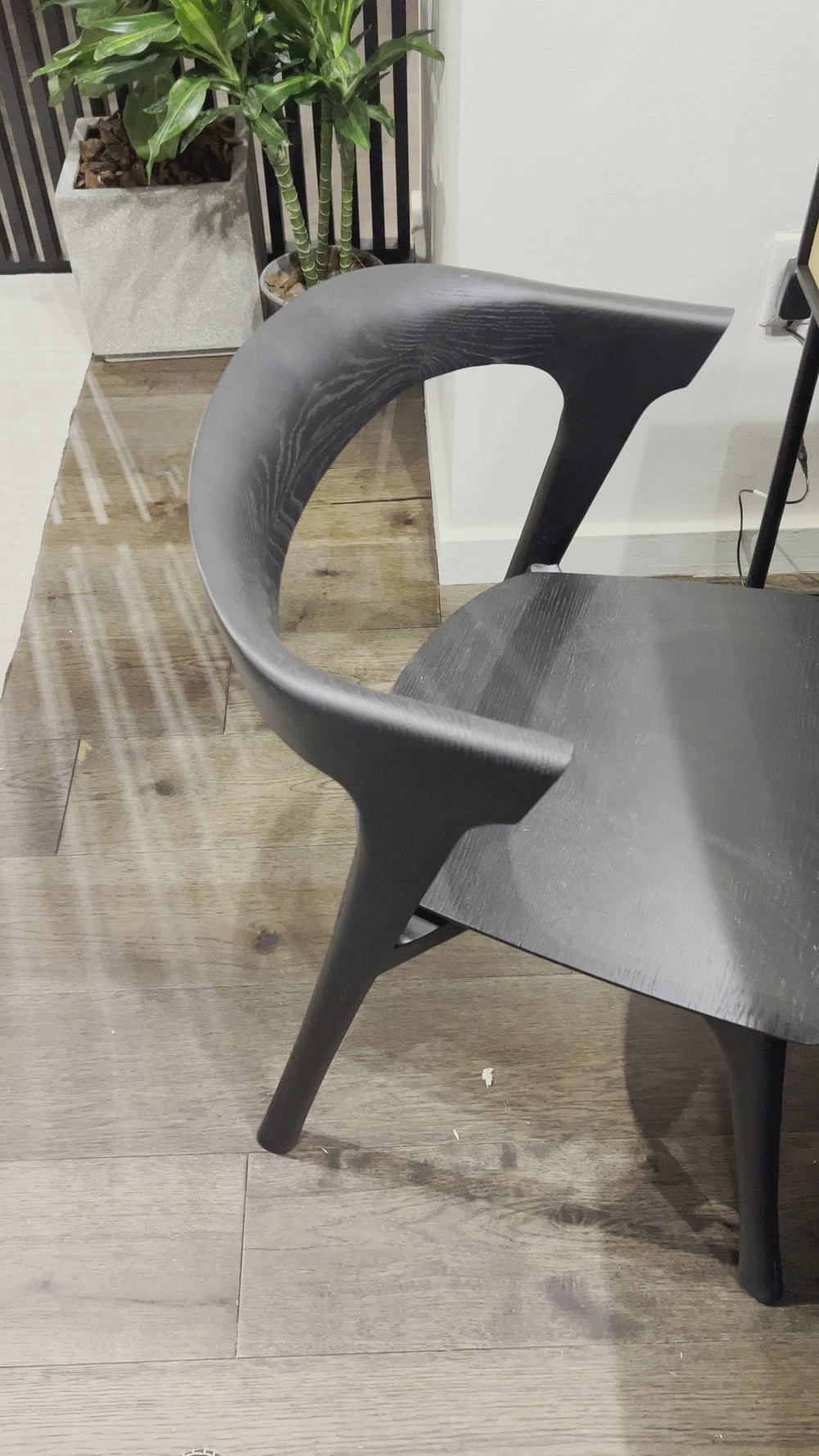 Chaise de salle à manger Bok en chêne - Noir | prêt pour l'expédition!