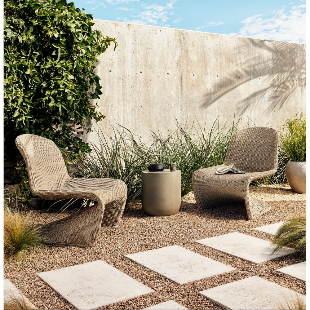 Chaise d'appoint d'extérieur Portia - Blanc vintage | prêt pour l'expédition!